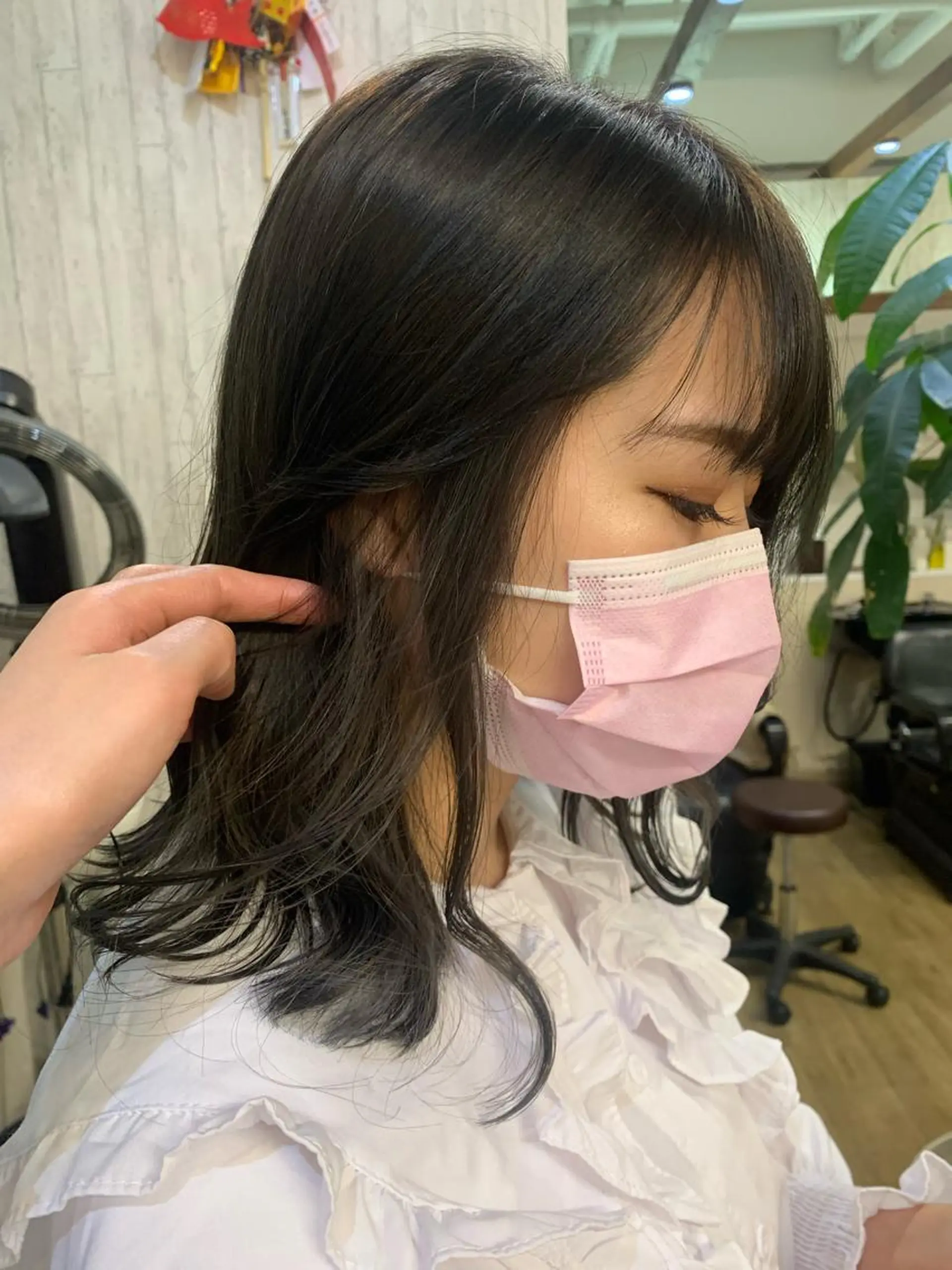 ミディアム カラー インナーカラー regalo 森重ユウのヘアスタイル