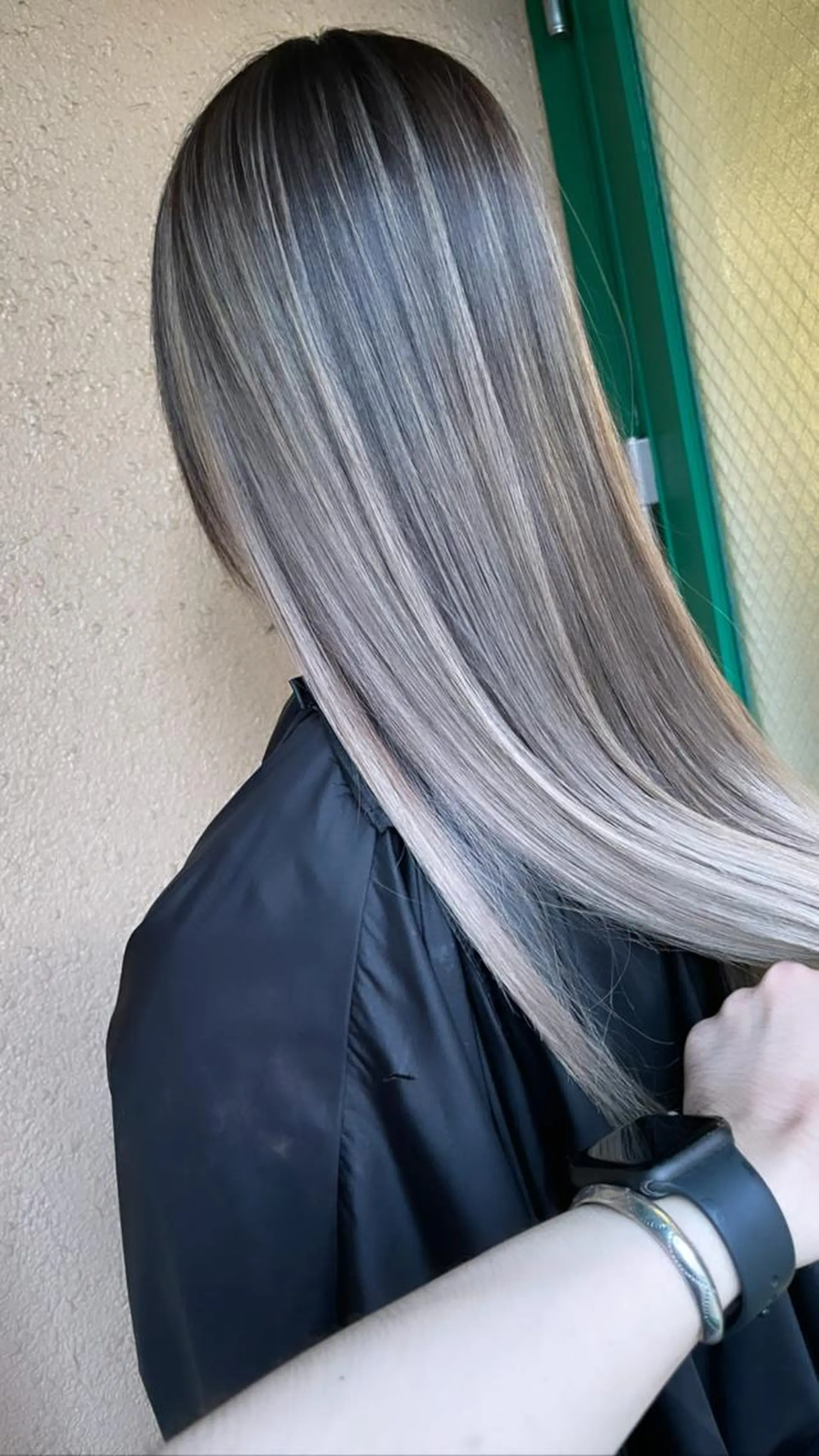 セミロング カット ヘアカラー トリートメント 田中 聖也のヘアスタイル