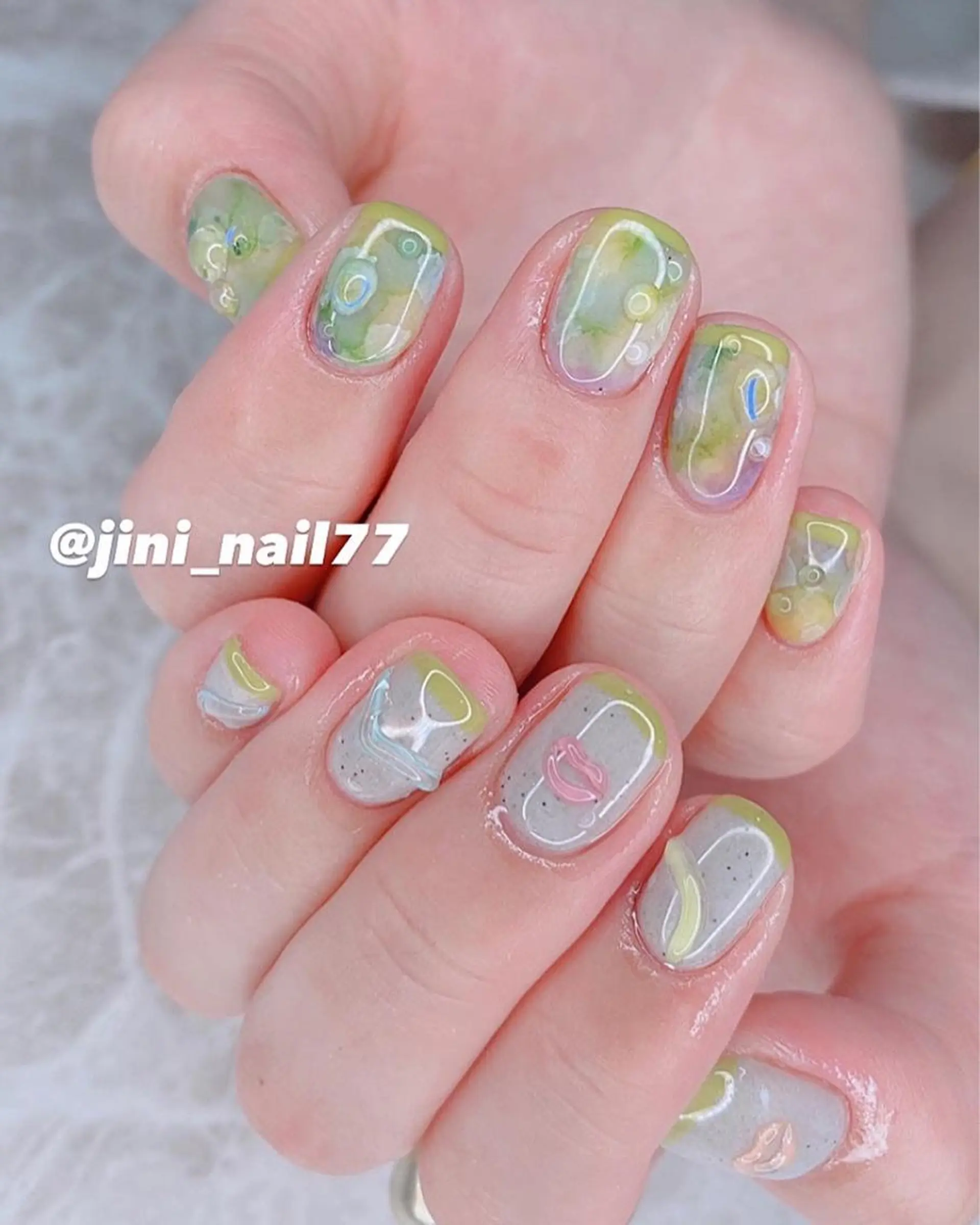ネイル JINI NAIL所属・ジニ ネイルのネイルデザイン