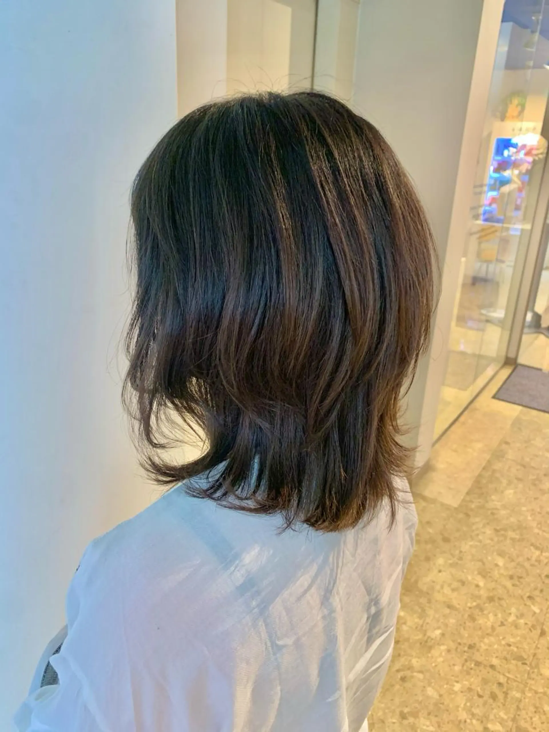 ミディアム うしだ かおるのヘアスタイル