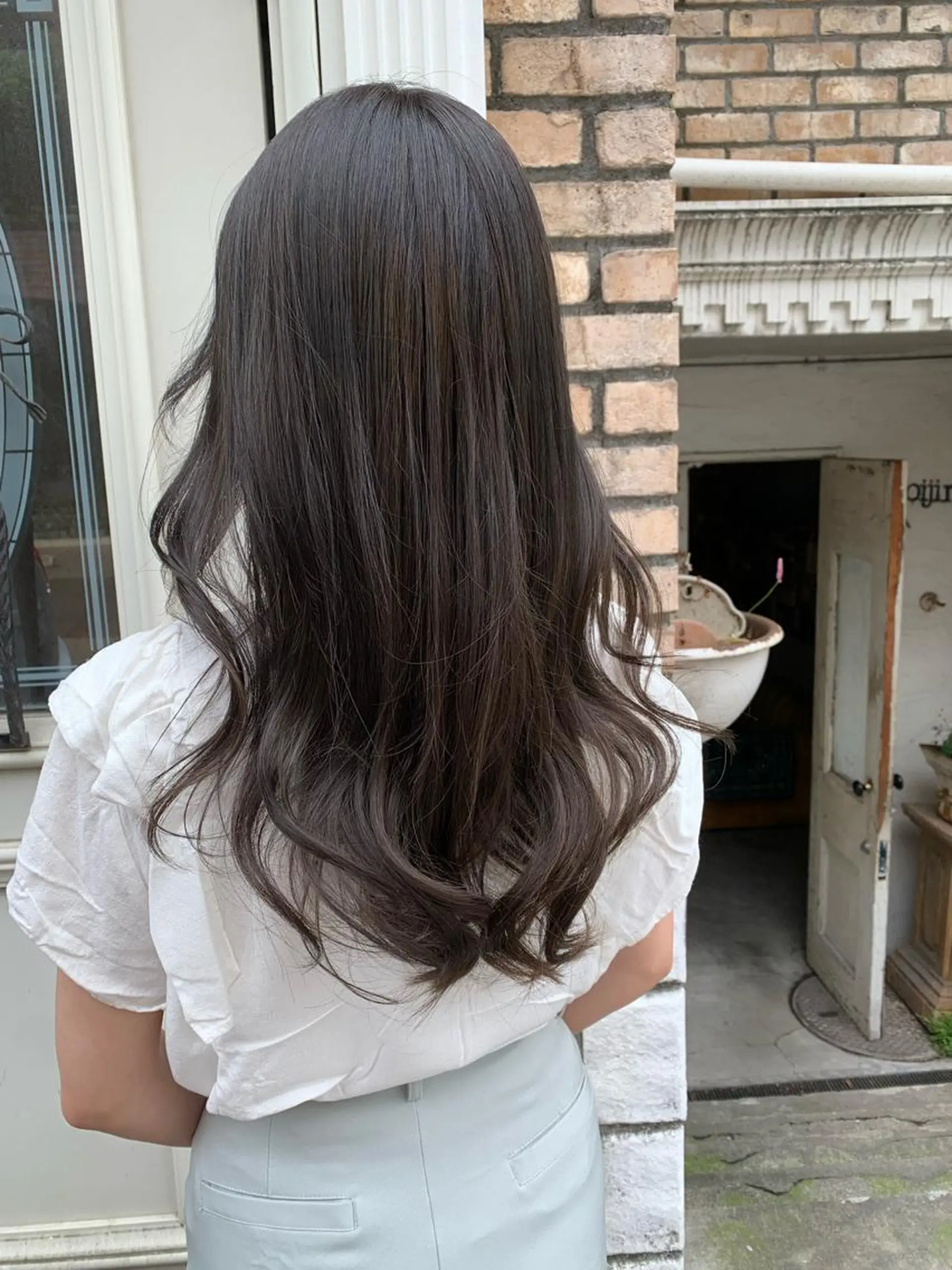 ロング カラー 透明感/オリーブ/ グレージュ/YUKAのヘアスタイル