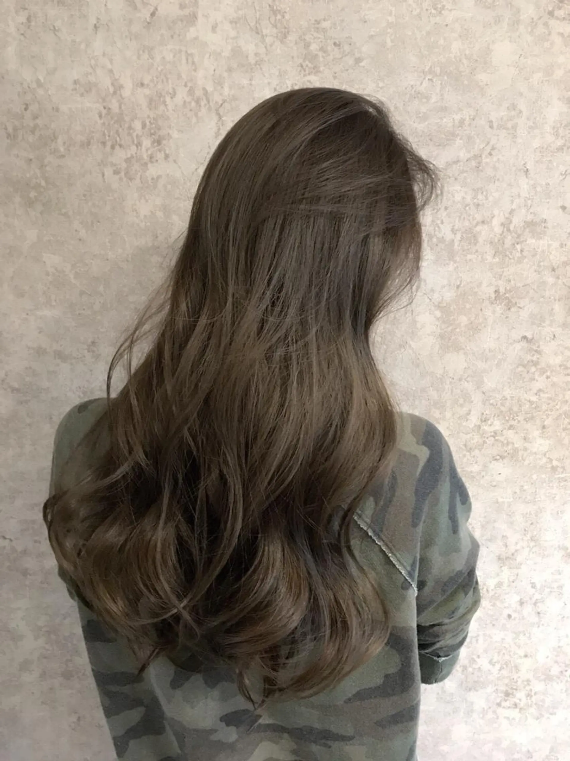 ミディアム カラー hair salon darts所属・髪質改善/美髪ケア ✨岡野右京のヘアスタイル