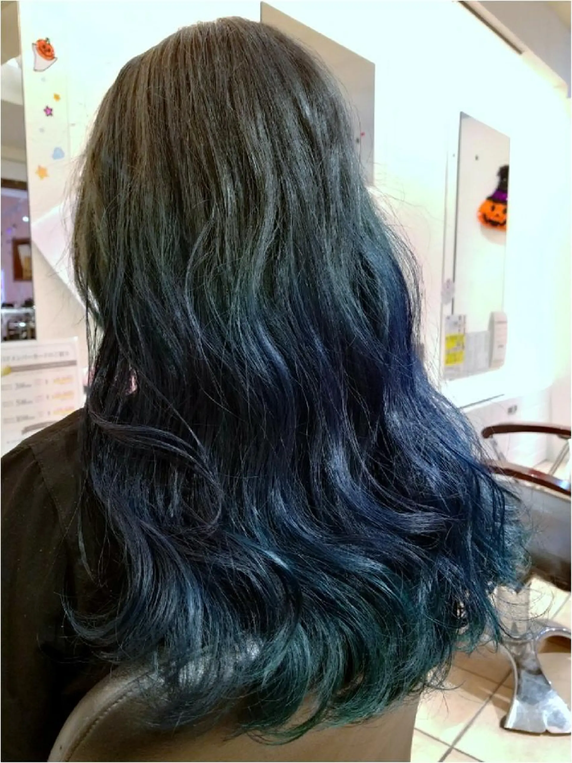 ロング カラー ブルーカラー グラデーションカラー 【髪質改善美容師】t occa茨木篠原健太のヘアスタイル