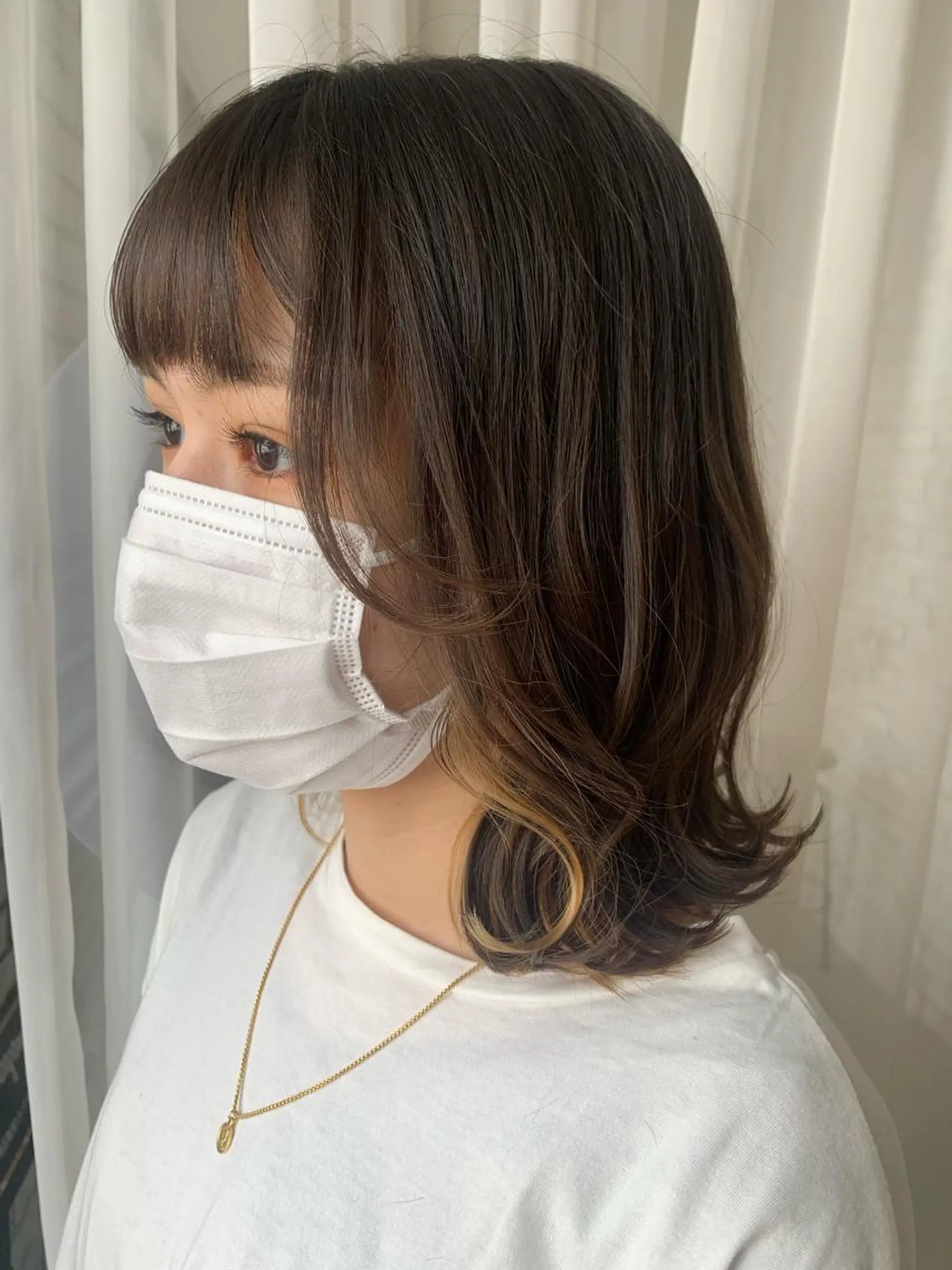 ミディアム u n aのヘアスタイル