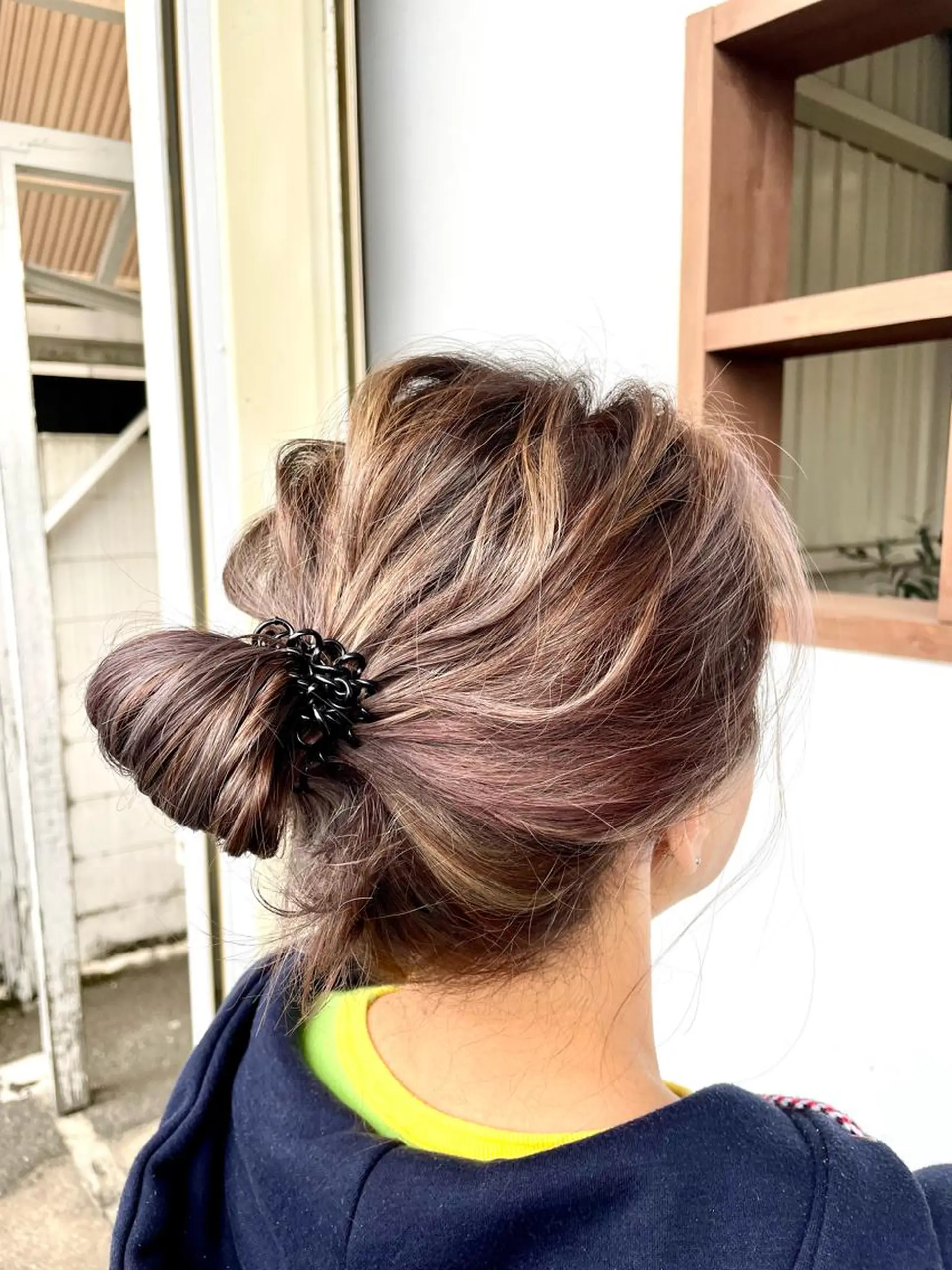 セミロング カラー ハイライトカラー シルバー ハイライト 美容室 Jフィドルファドル所属・わきた かずなのヘアスタイル