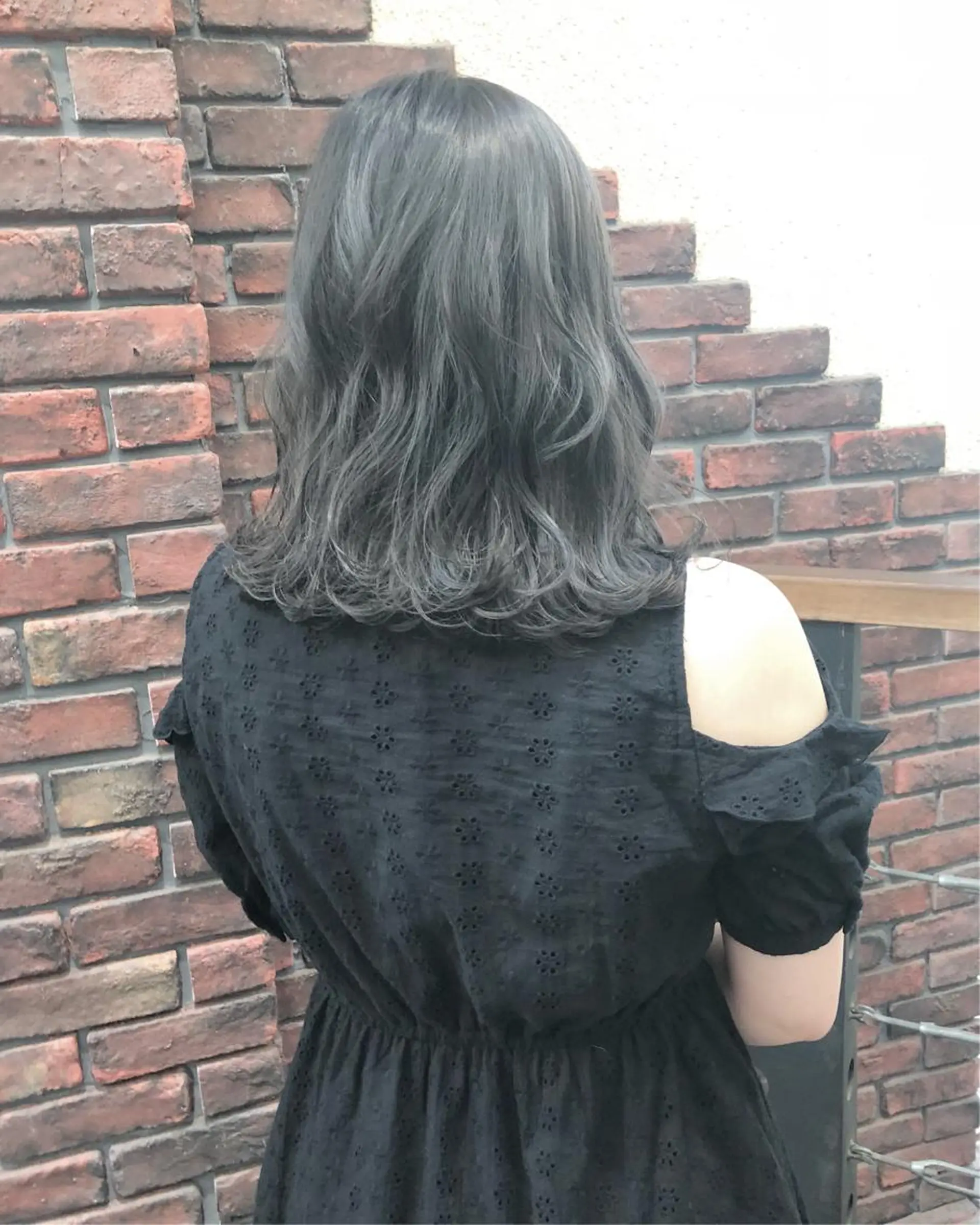セミロング カラー nakahara madokaのヘアスタイル