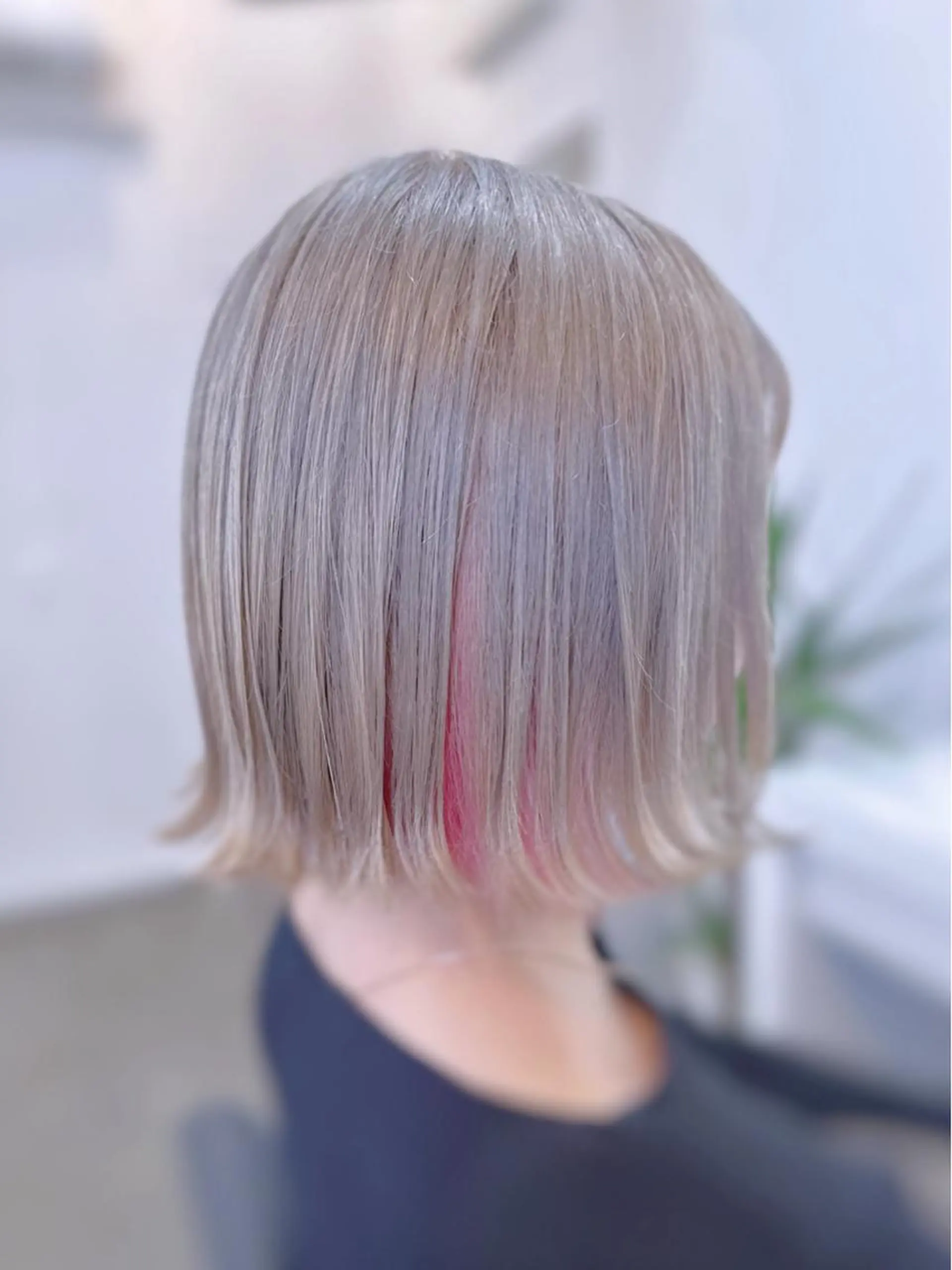ショート ハイライト 髪質改善 レイヤーカット トリートメント 酸性ストレート カット ヘアカラー トリートメント WHALE hair salon所属・WHALE hair salonのヘアスタイル