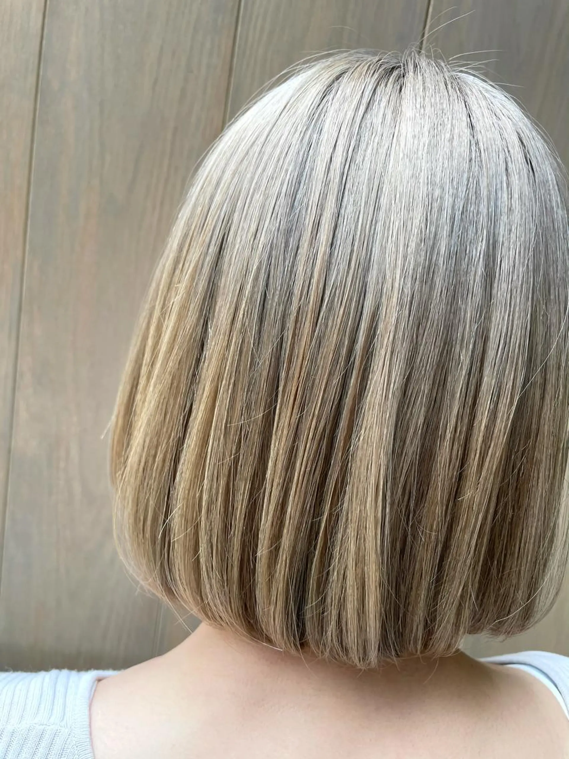 ミディアム カラー ヘアカラー ハイライトが 得意なニキです😊のヘアスタイル