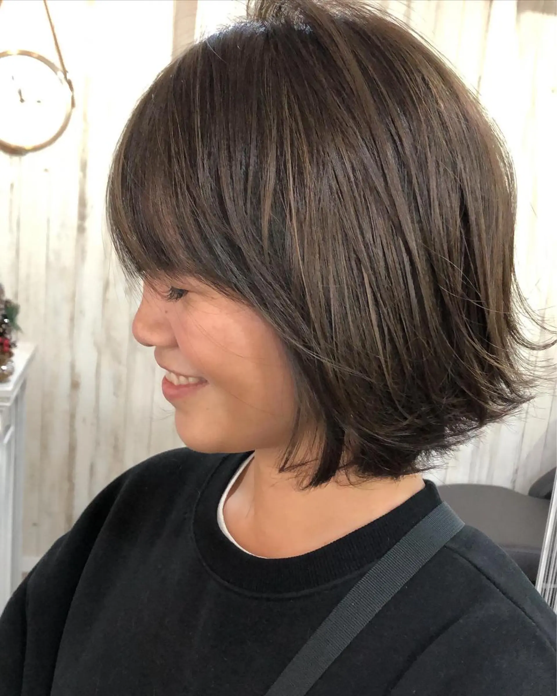 ショート ハイライト ヘアカラー トリートメント 🐆アンドウ チカコ🦓のヘアスタイル