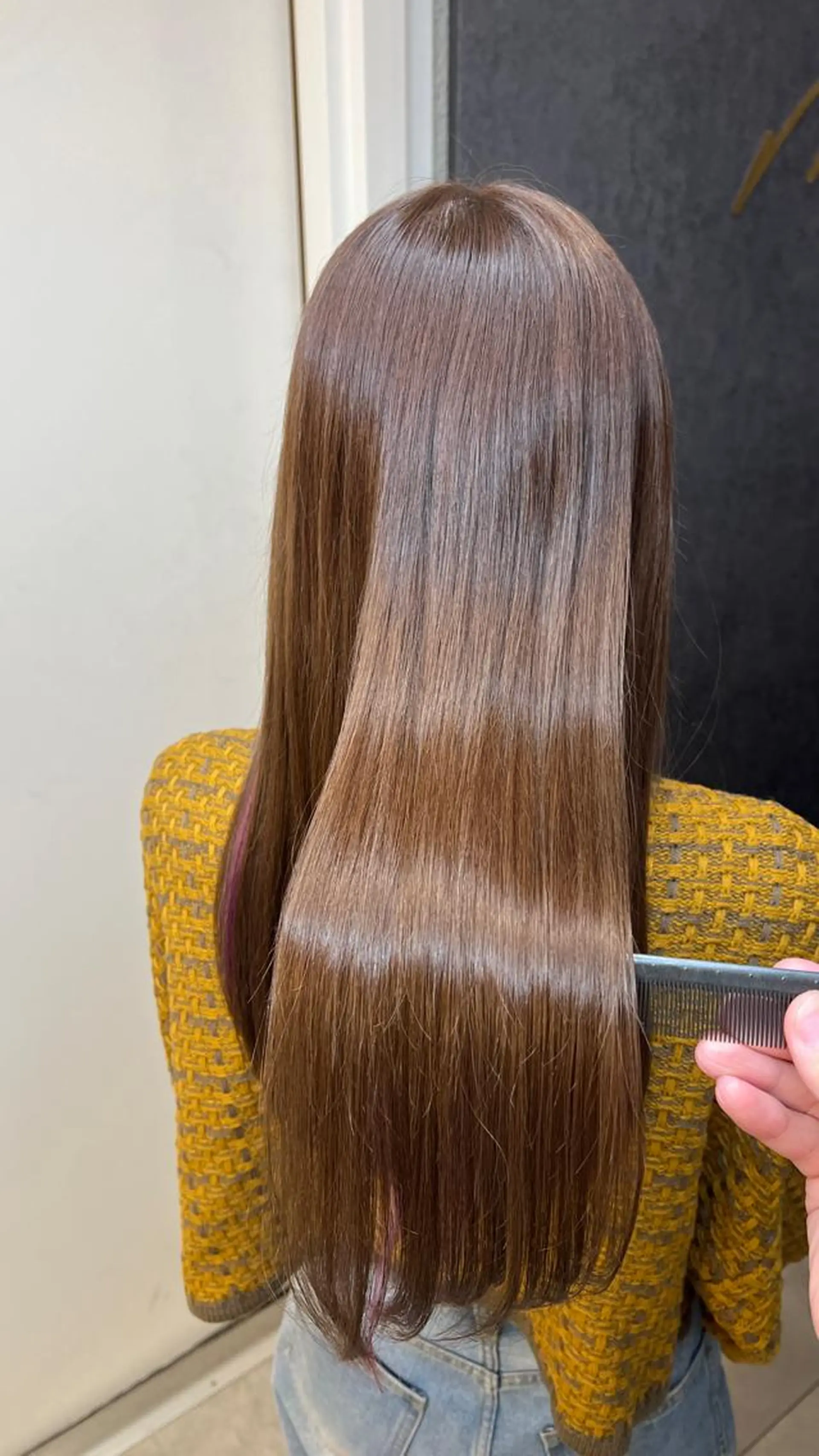 セミロング サロウィン新宿三丁目所属・✨クセ・広がりで悩む 学生さんへ✨taroのヘアスタイル