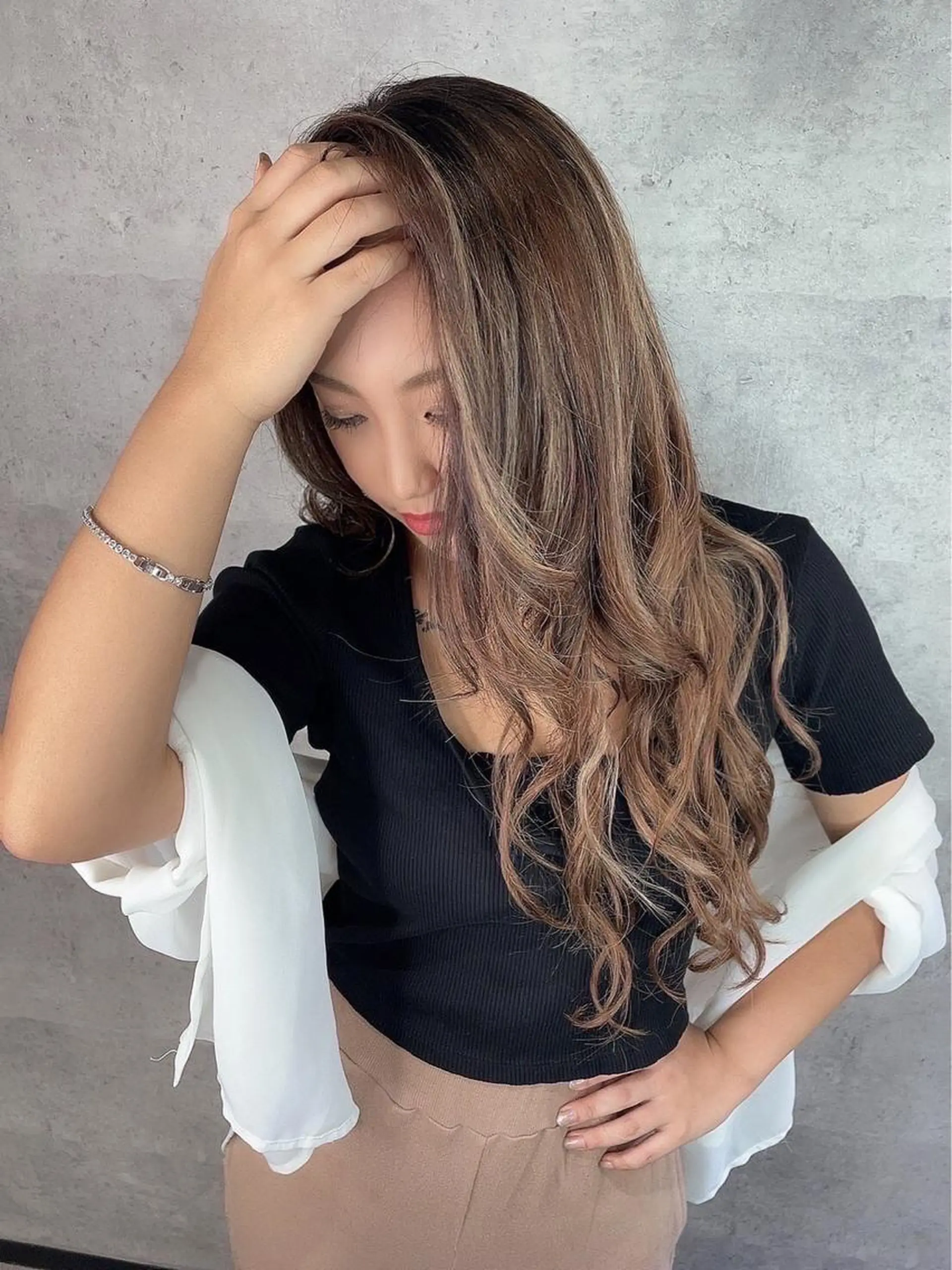 ミディアム カラー ヘアカラー エクステ シールエクステ特化 ハイトーン、NANAのヘアスタイル