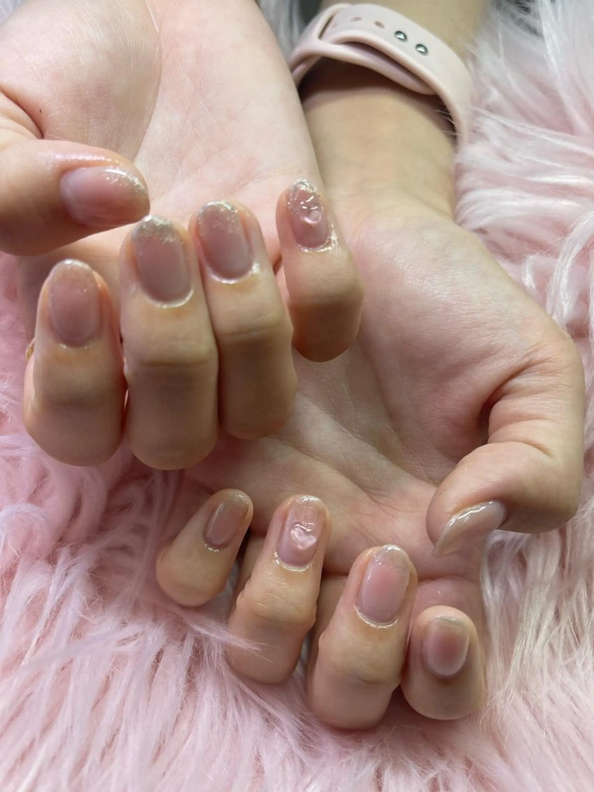 ネイル チークネイル ピンク ネイルサロンキュアイスト所属・キュアイスト アコパラジェル調布のネイルデザイン