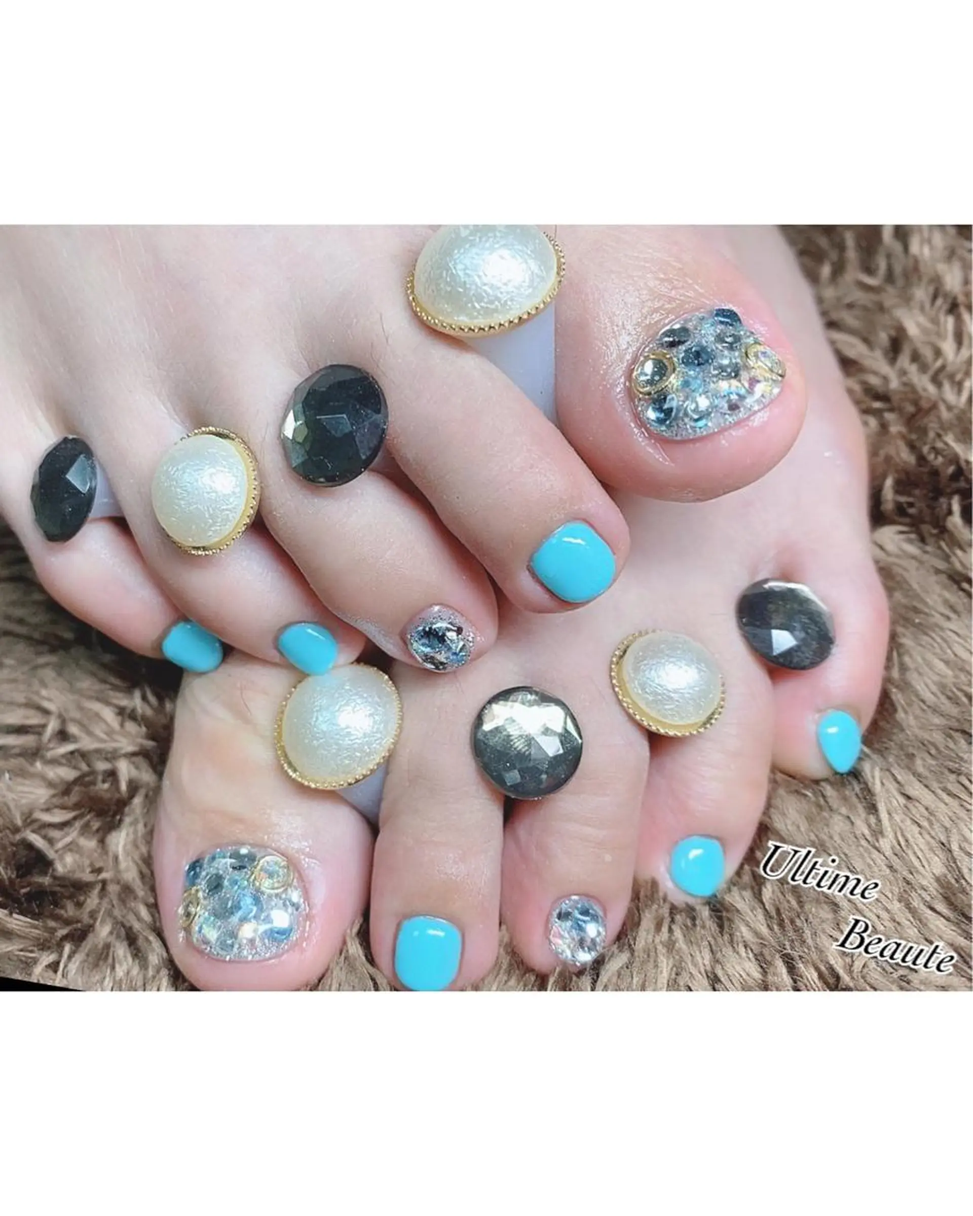 ネイル ブルー ストーンネイル 石塚 亜矢加のネイルデザイン