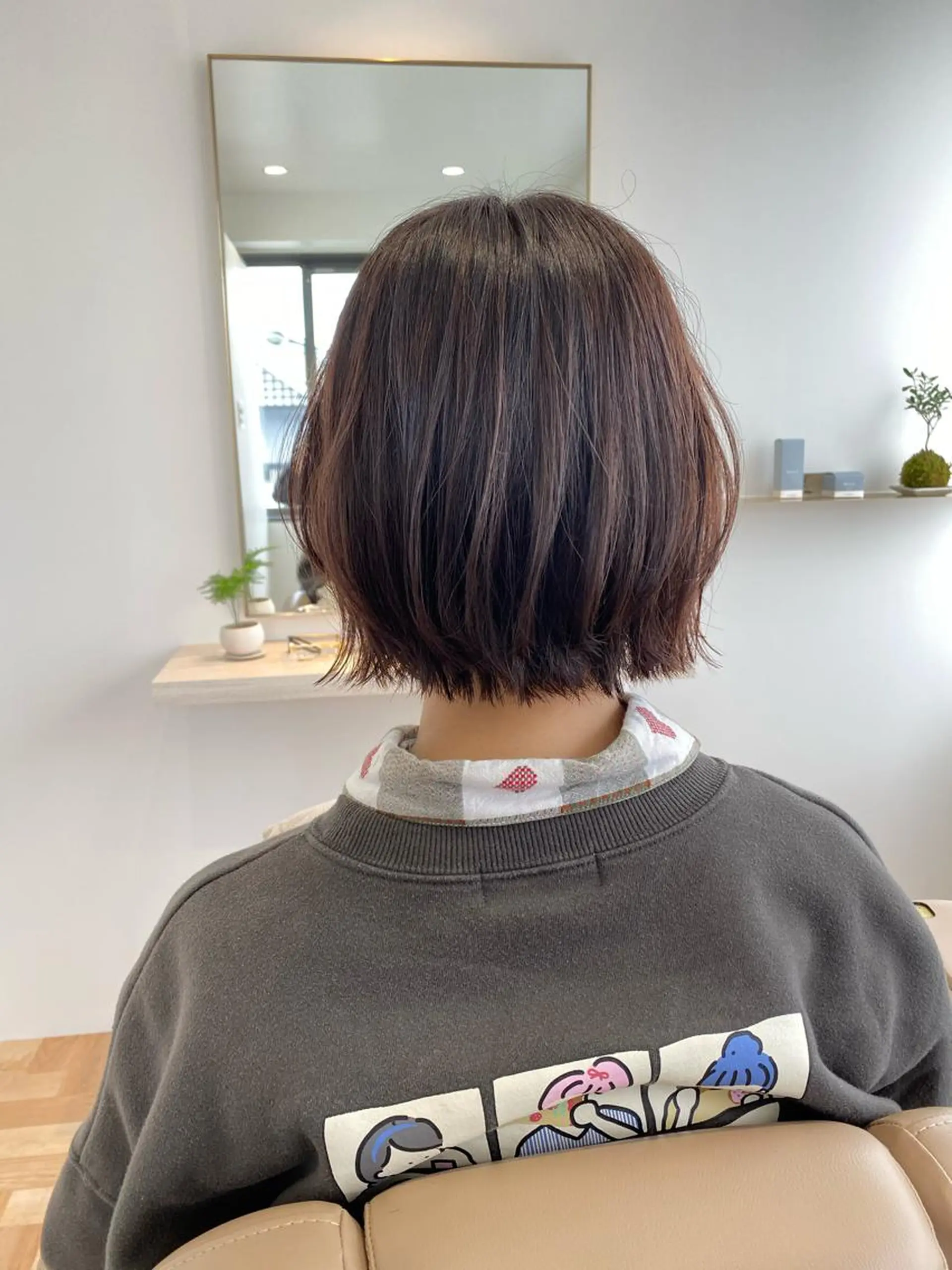 ショート カラー カット ヘアカラー トリートメント 森 海のヘアスタイル