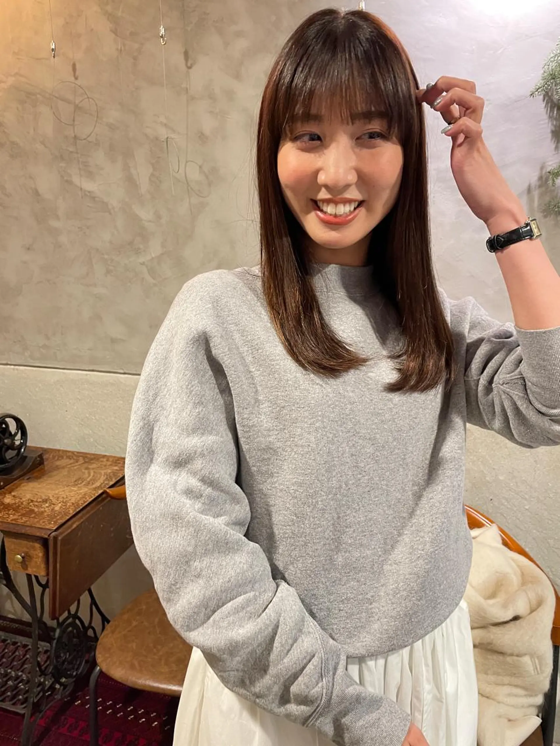 ロング ロング カット ヘアカラー トリートメント さの あやねのヘアスタイル