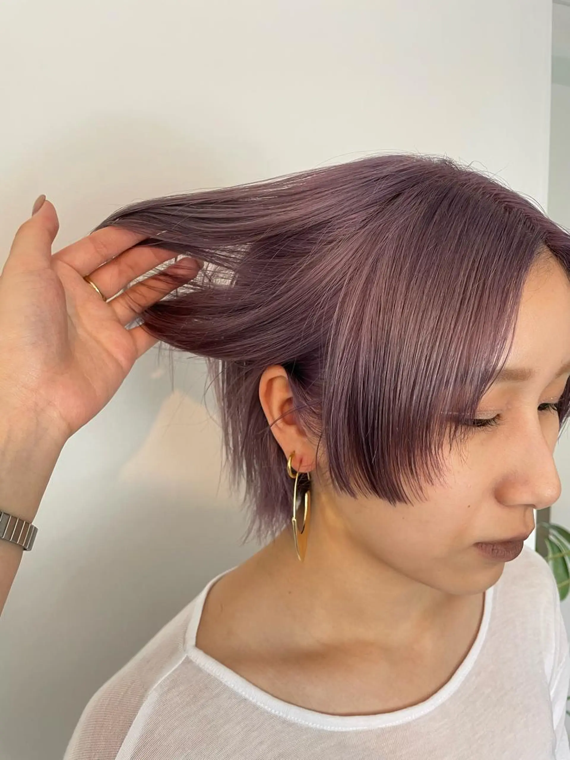 ミディアム カラー ベージュカラー ラベンダーカラー ラベンダーベージュ ヘアカラー トリートメント 佐伯 和佳のヘアスタイル