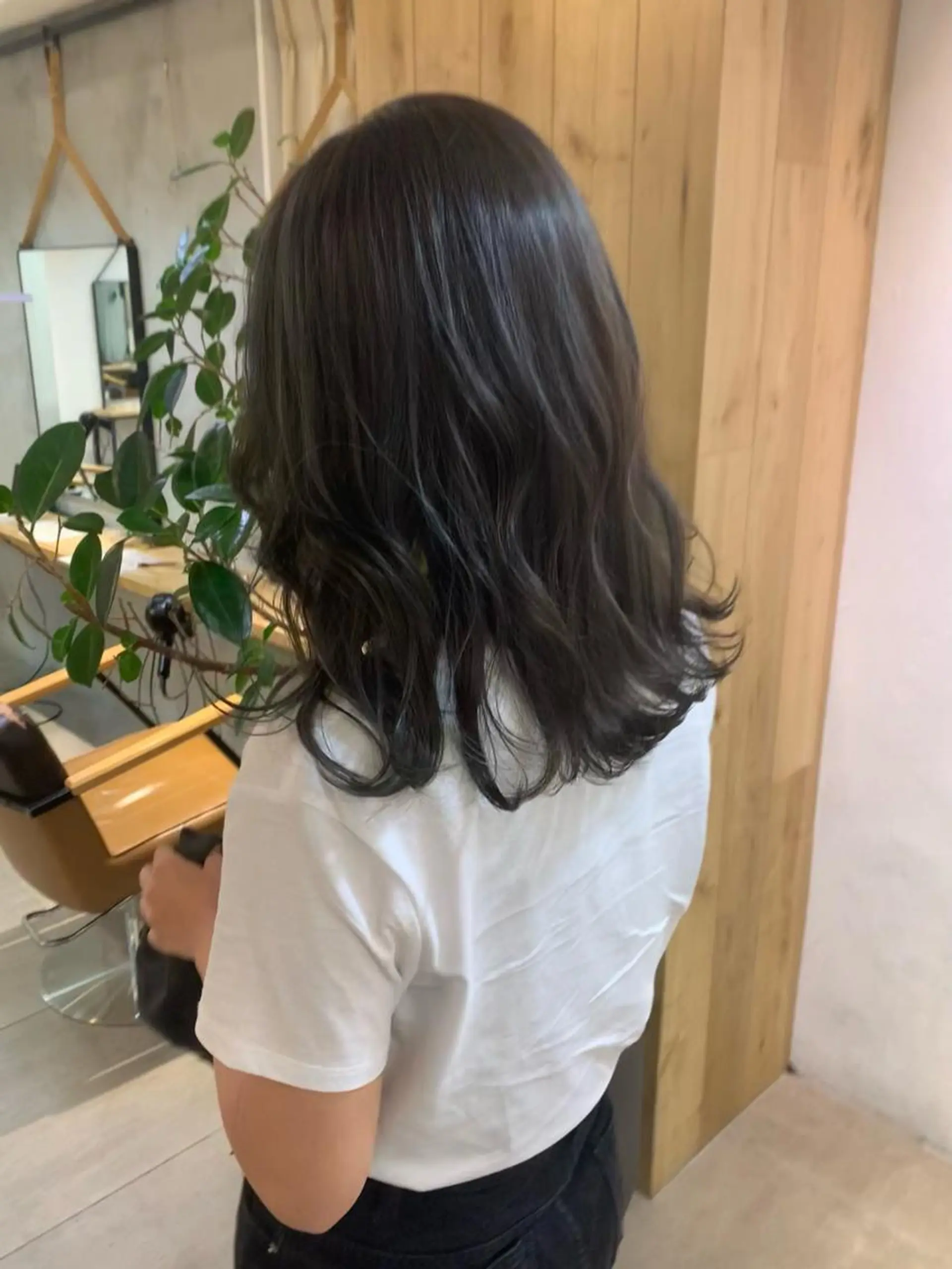 セミロング カラー REINA☁️透明感 カラー/ぷつっと♡のヘアスタイル