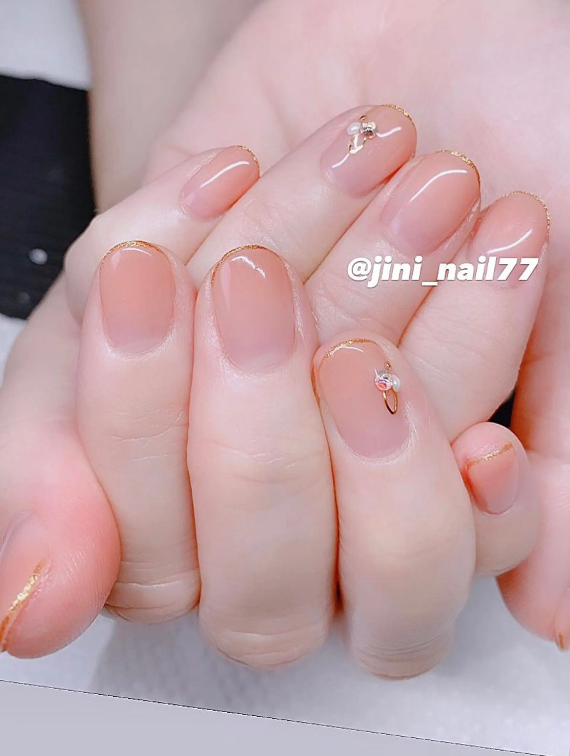 ネイル ハンドネイル JINI NAIL所属・ジニ ネイルのネイルデザイン