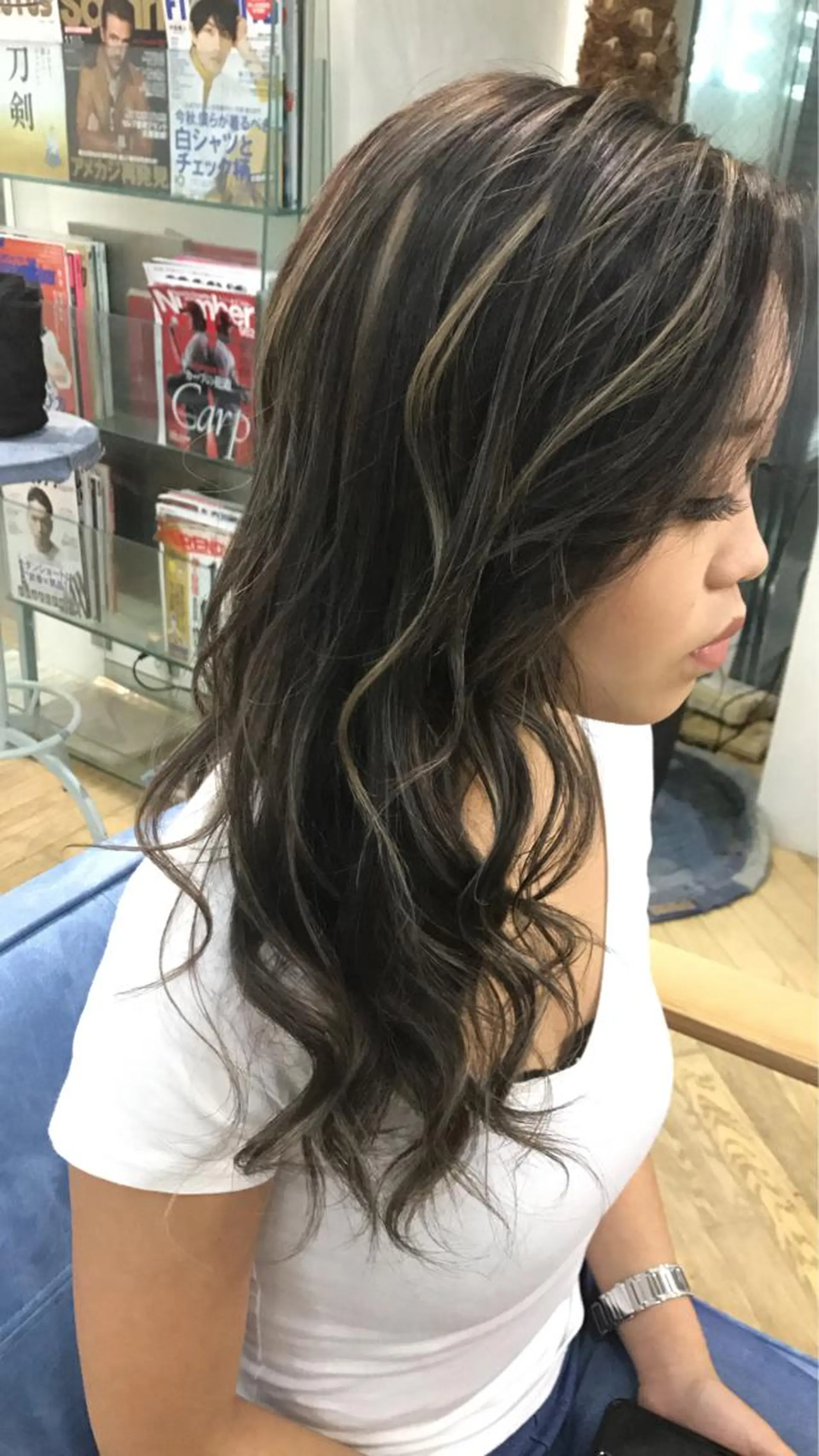 セミロング カラー ヘアアレンジ ハイライトカラー メッシュ 3Dハイライト ハイライト replica上大岡所属・松井 敬太郎のヘアスタイル