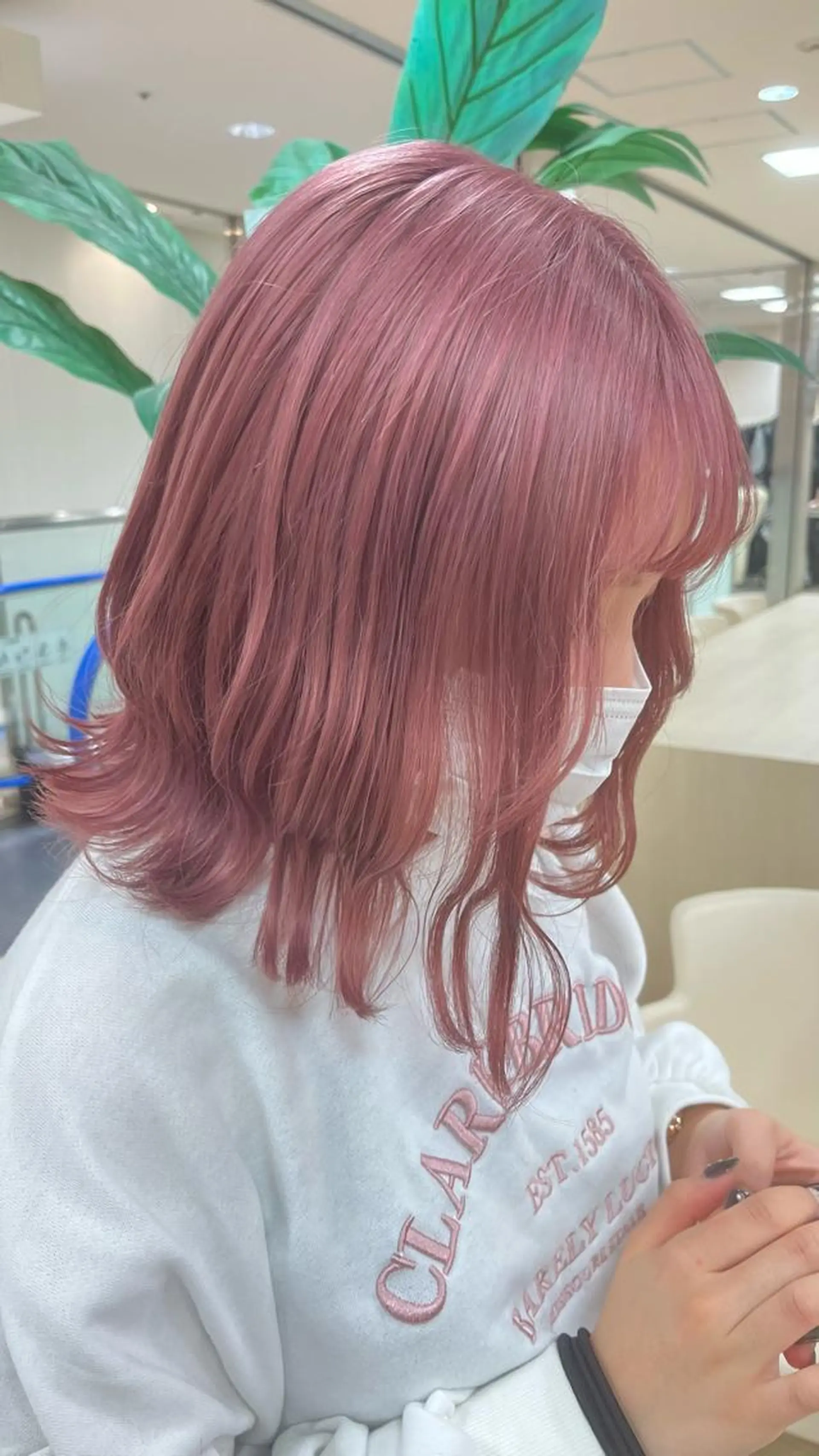 セミロング カラー カット ヘアカラー トリートメント 暖色専門美容師🎀 お客様満足度◎のヘアスタイル