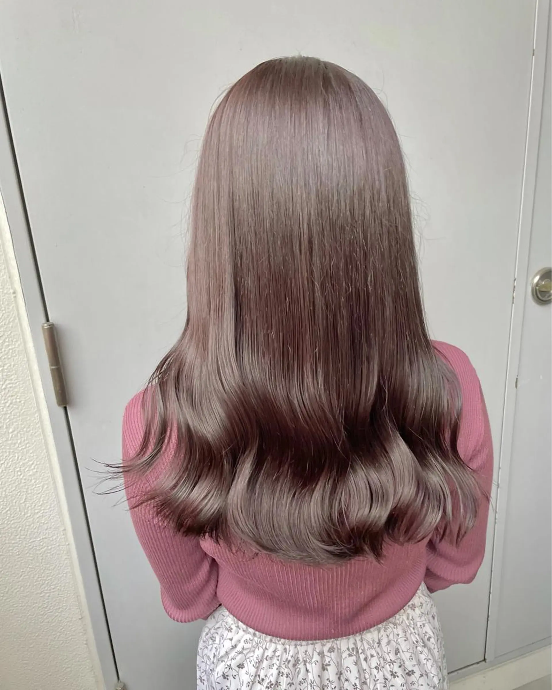 ロング カラー カット ヘアカラー トリートメント ヘッドスパ ヘアセット ベージュカラー💖 やすひろのヘアスタイル