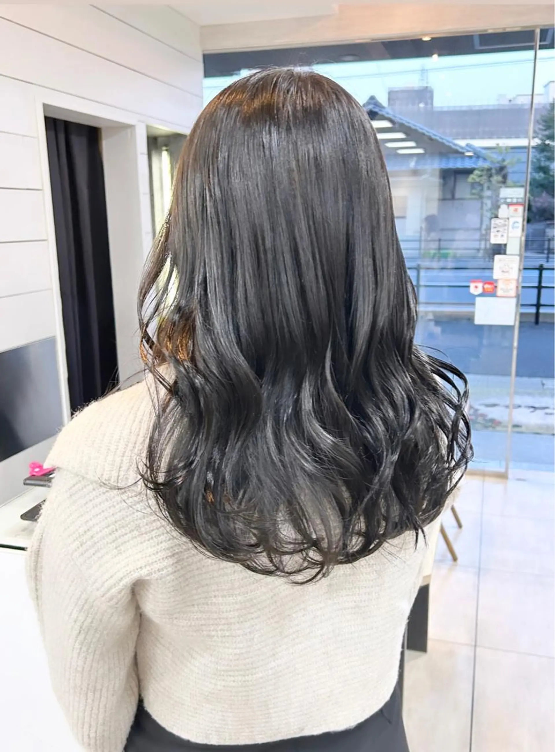 セミロング カット ヘアカラー 🫧艶髪カラー🫧 森本くるみのヘアスタイル