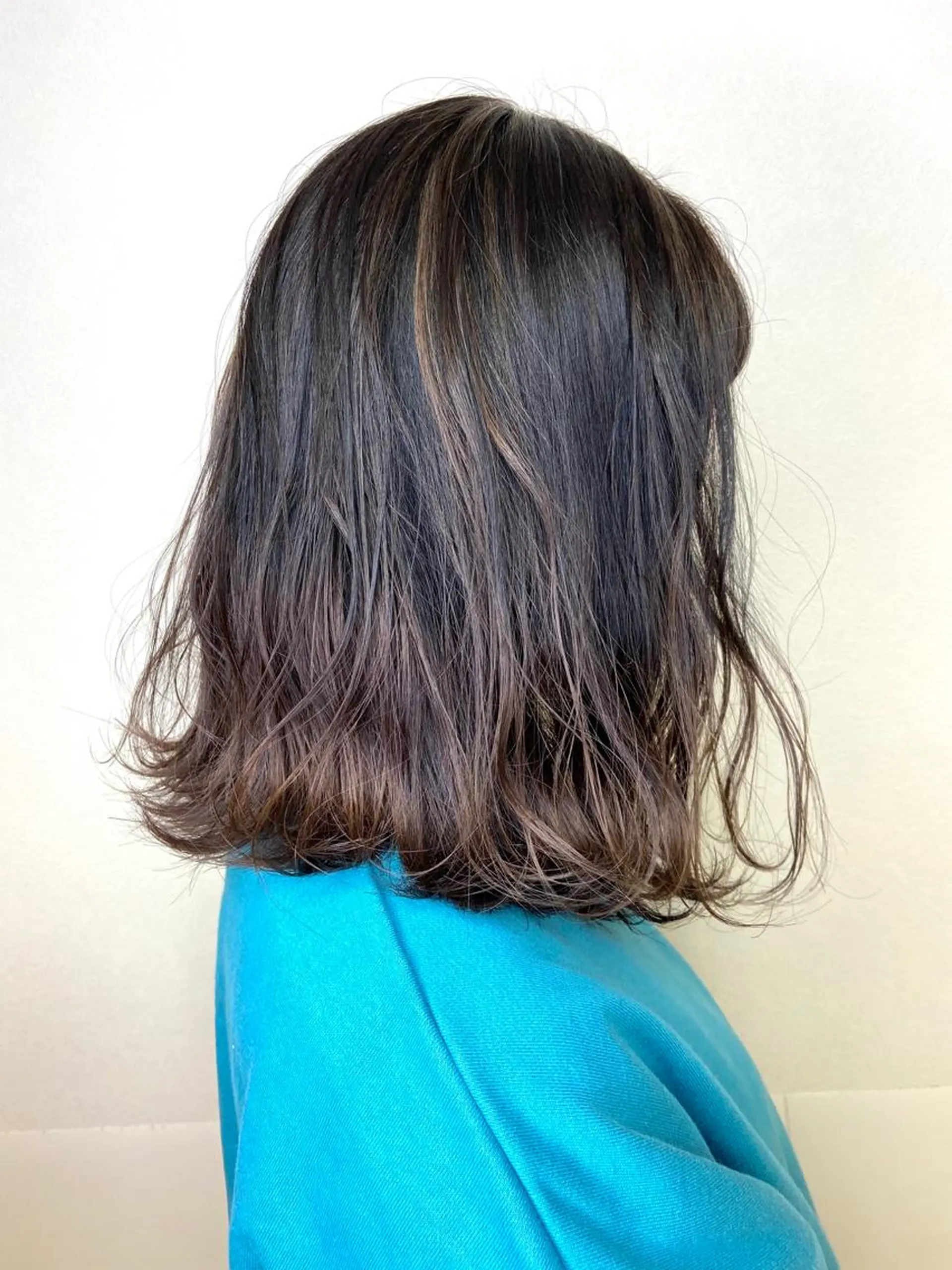 セミロング 【カラーリスト】 Likka.のヘアスタイル