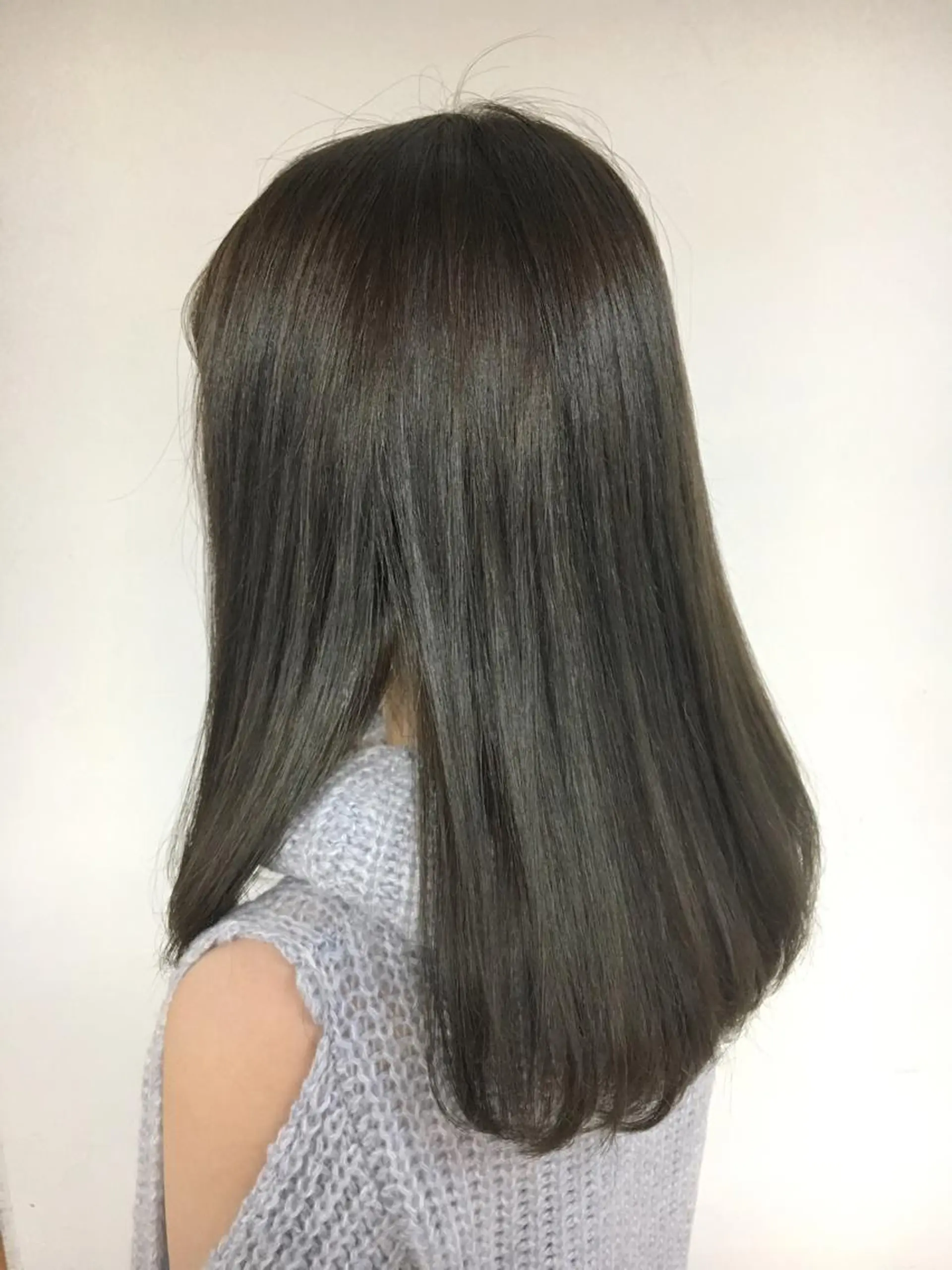 セミロング カラー アッシュ 透明感カラー トリートメント Laf.【ラフ］北坂戸駅前所属・🌈New Open Laf.🌈奥居伸輔のヘアスタイル