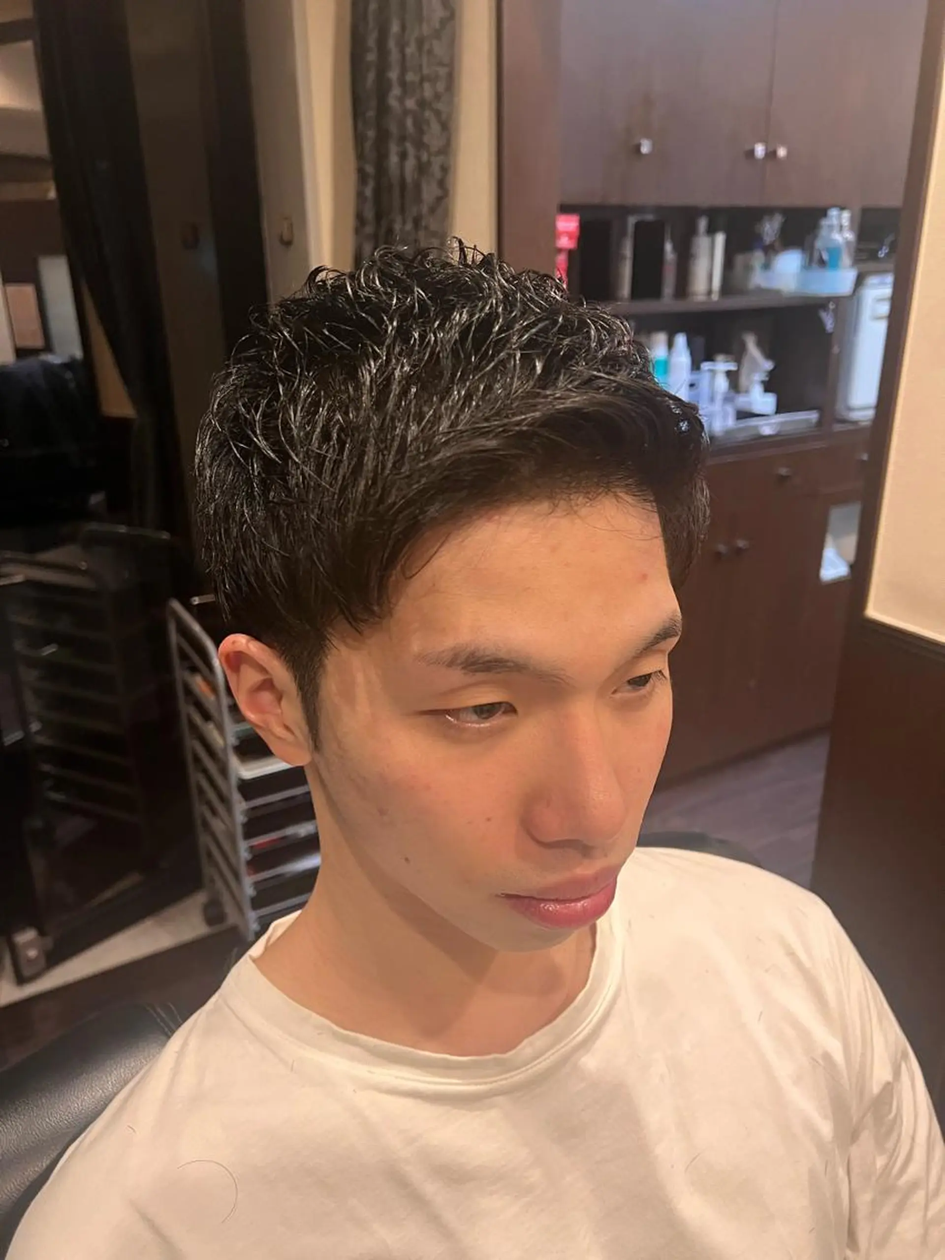 ショート メンズ 銀座バルビエグラン 角田雅樹（夜限定）のヘアスタイル