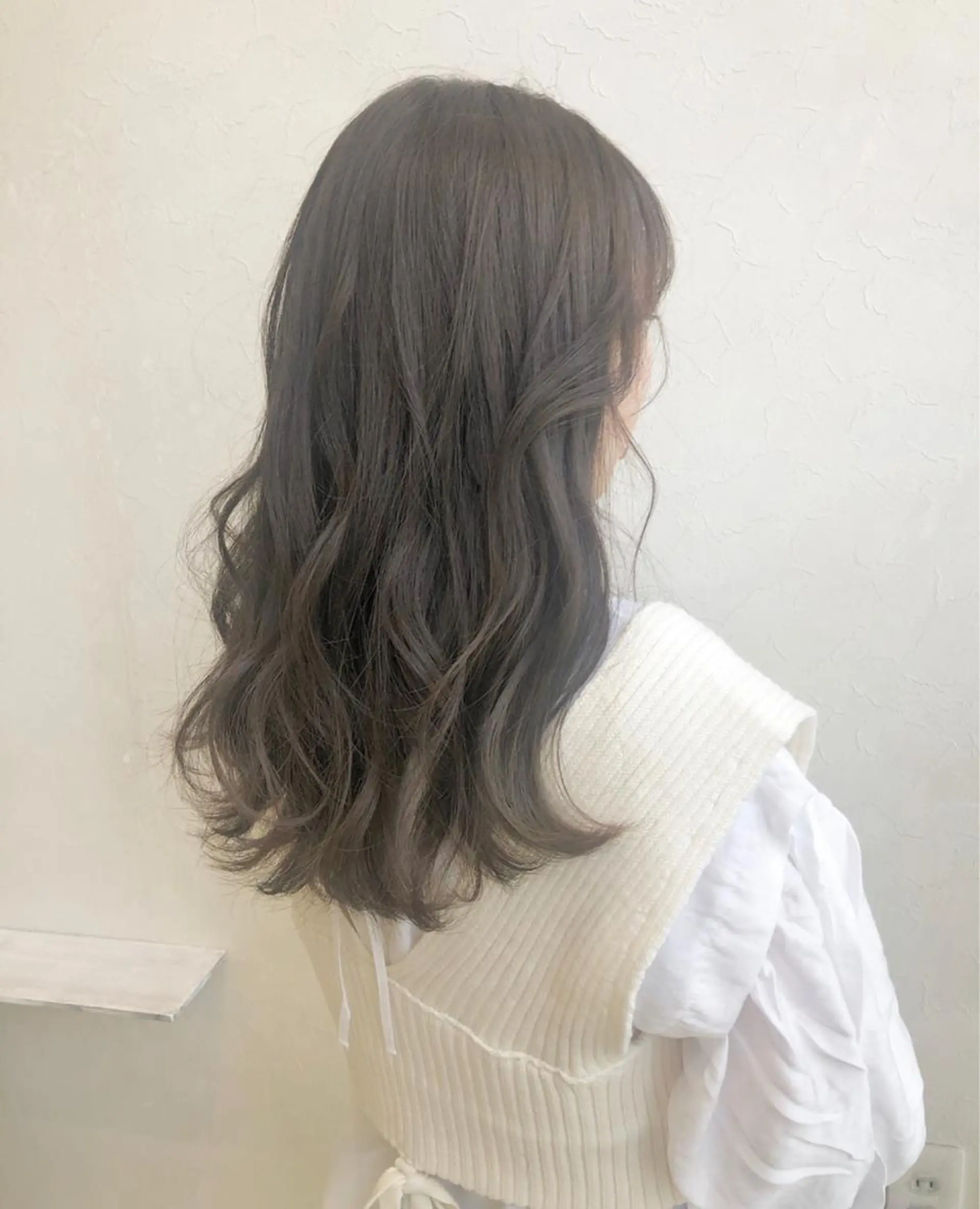 セミロング カラー nakahara madokaのヘアスタイル