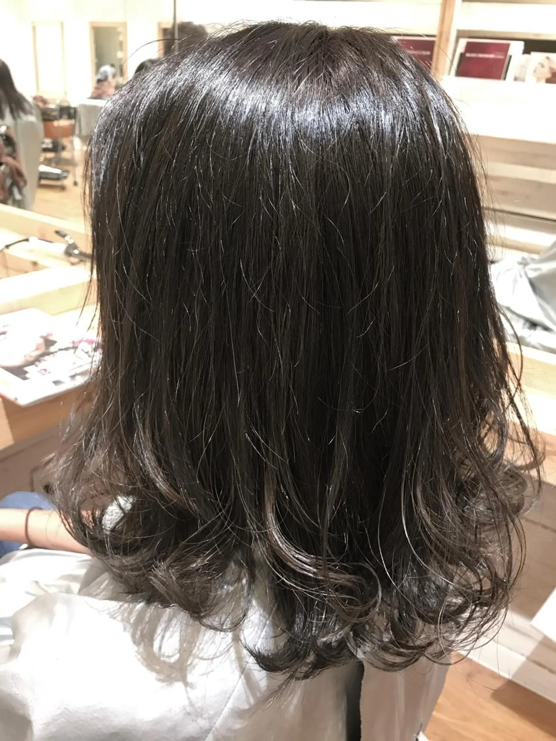 ミディアム 緑地公園美容室 neohairのヘアスタイル