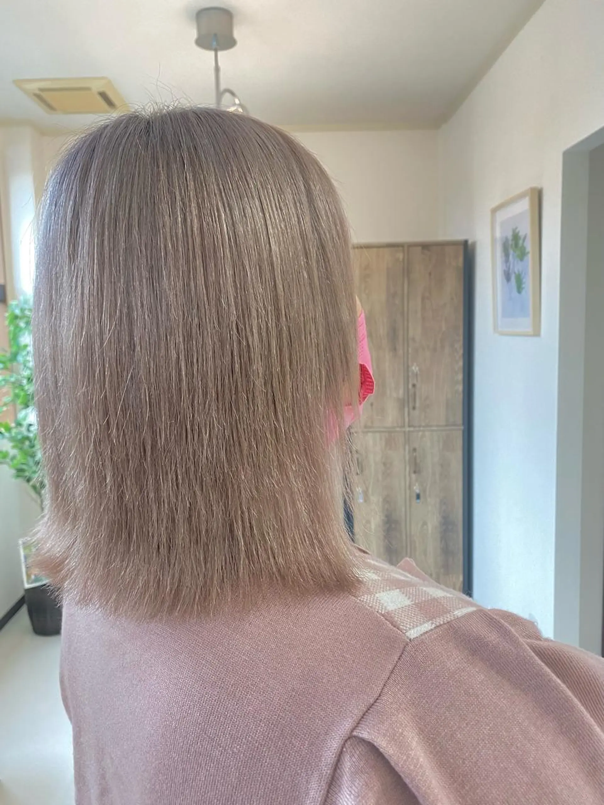 ミディアム 松本 菜那のヘアスタイル