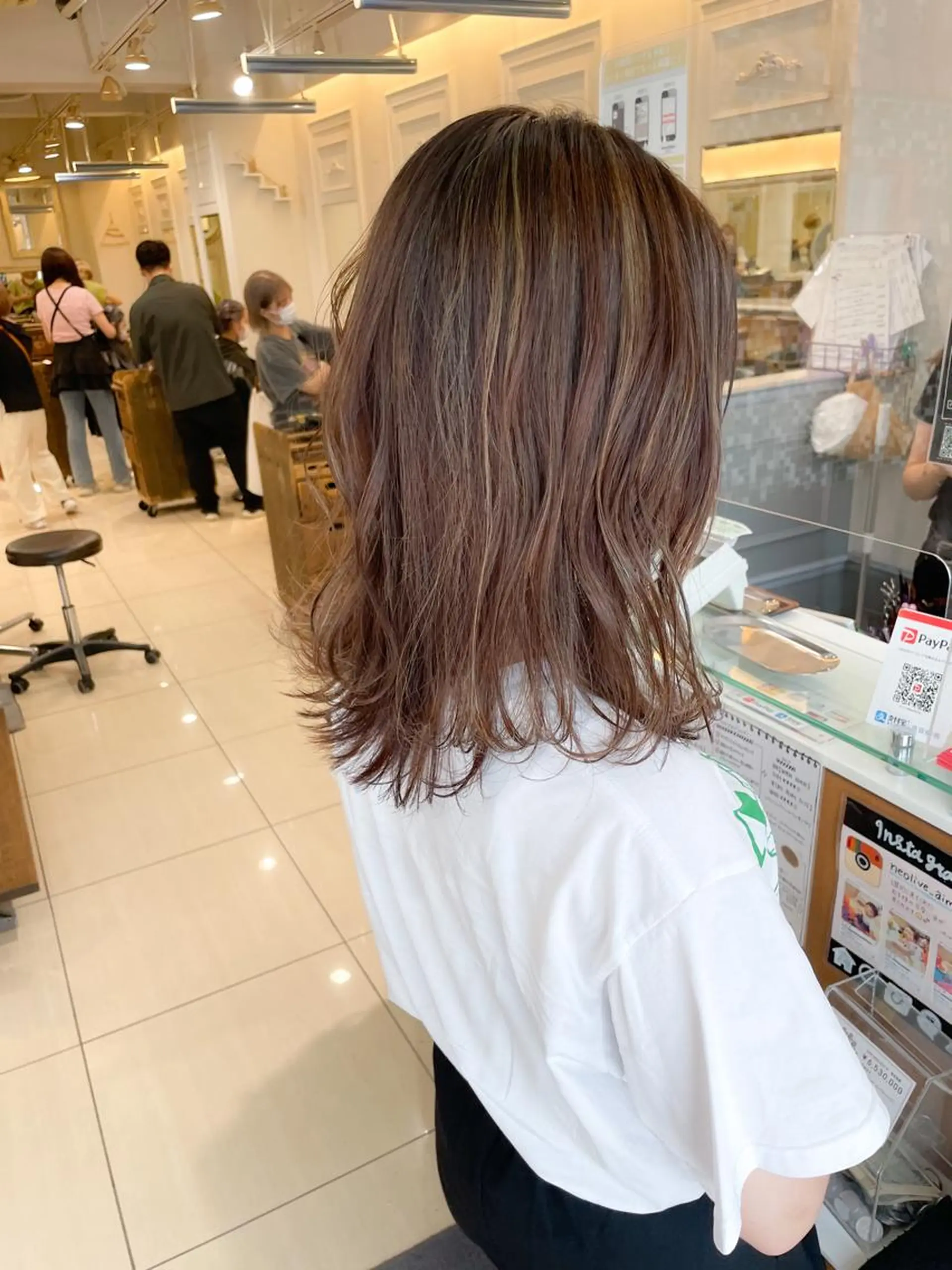 ミディアム カラー ベージュカラー フォギーベージュ ハイライトカラー ハイライト ヘアカラー トリートメント ヘッドスパ ✨カラー支持No.1 🧸ワキ カナコ🧸のヘアスタイル
