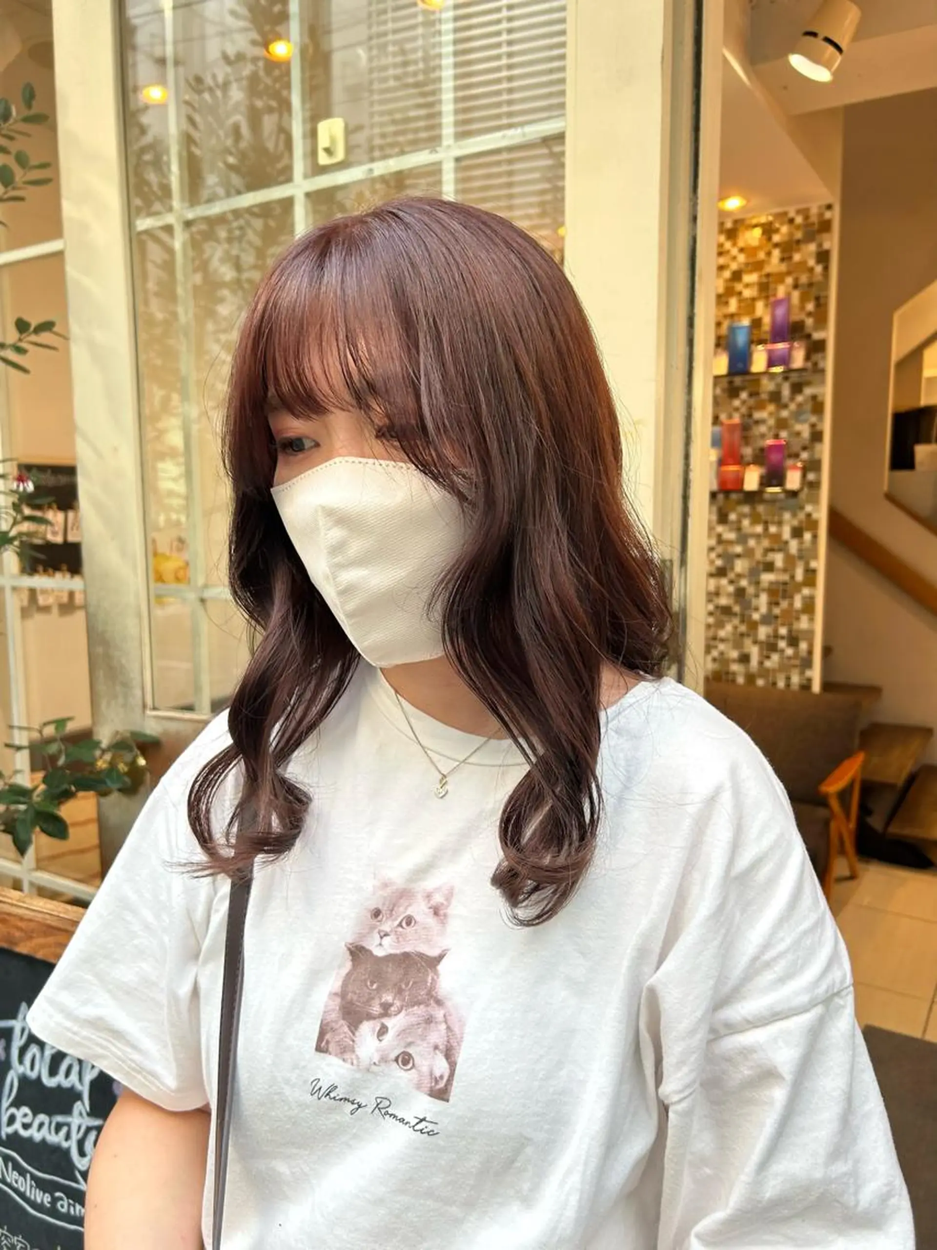 カラー moeka 表参道のヘアスタイル