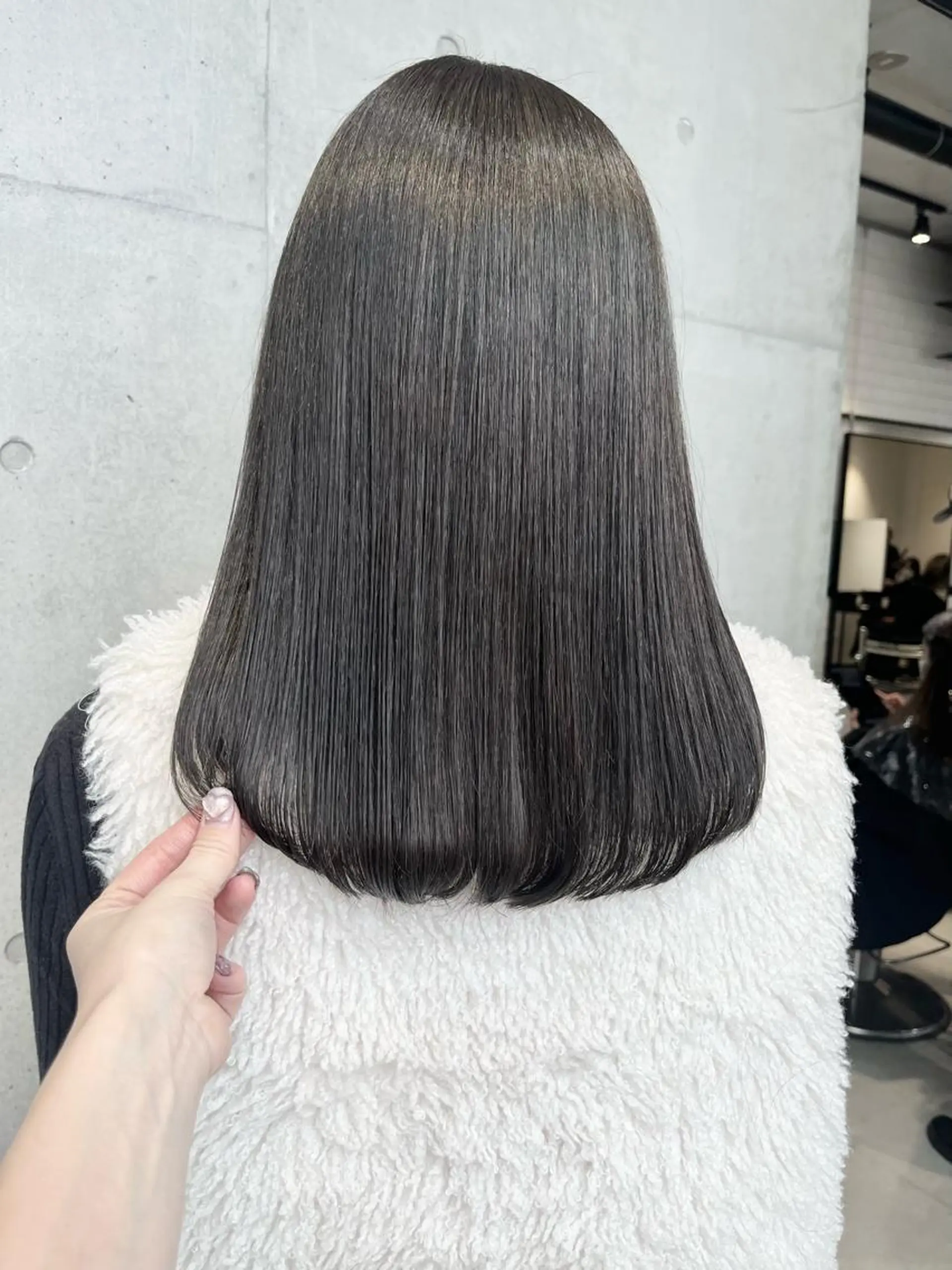 ミディアム カラー パーマ カット ヘアカラー トリートメント ヘッドスパ ヘアセット 透明感/オリーブ/ グレージュ/YUKAのヘアスタイル
