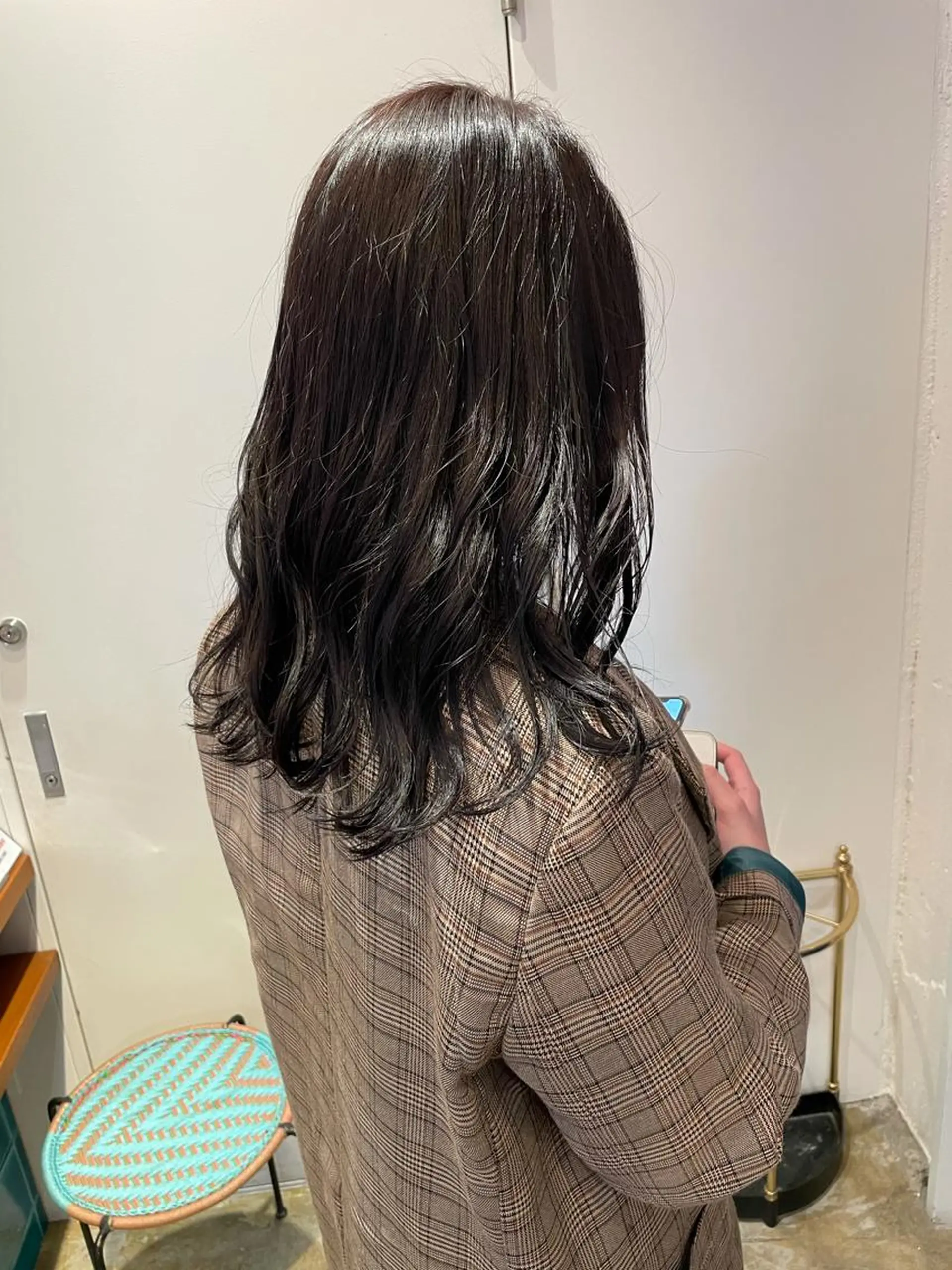 ミディアム カラー カット ヘアカラー トリートメント MIOベージュカラー 柔らかいカラーのヘアスタイル