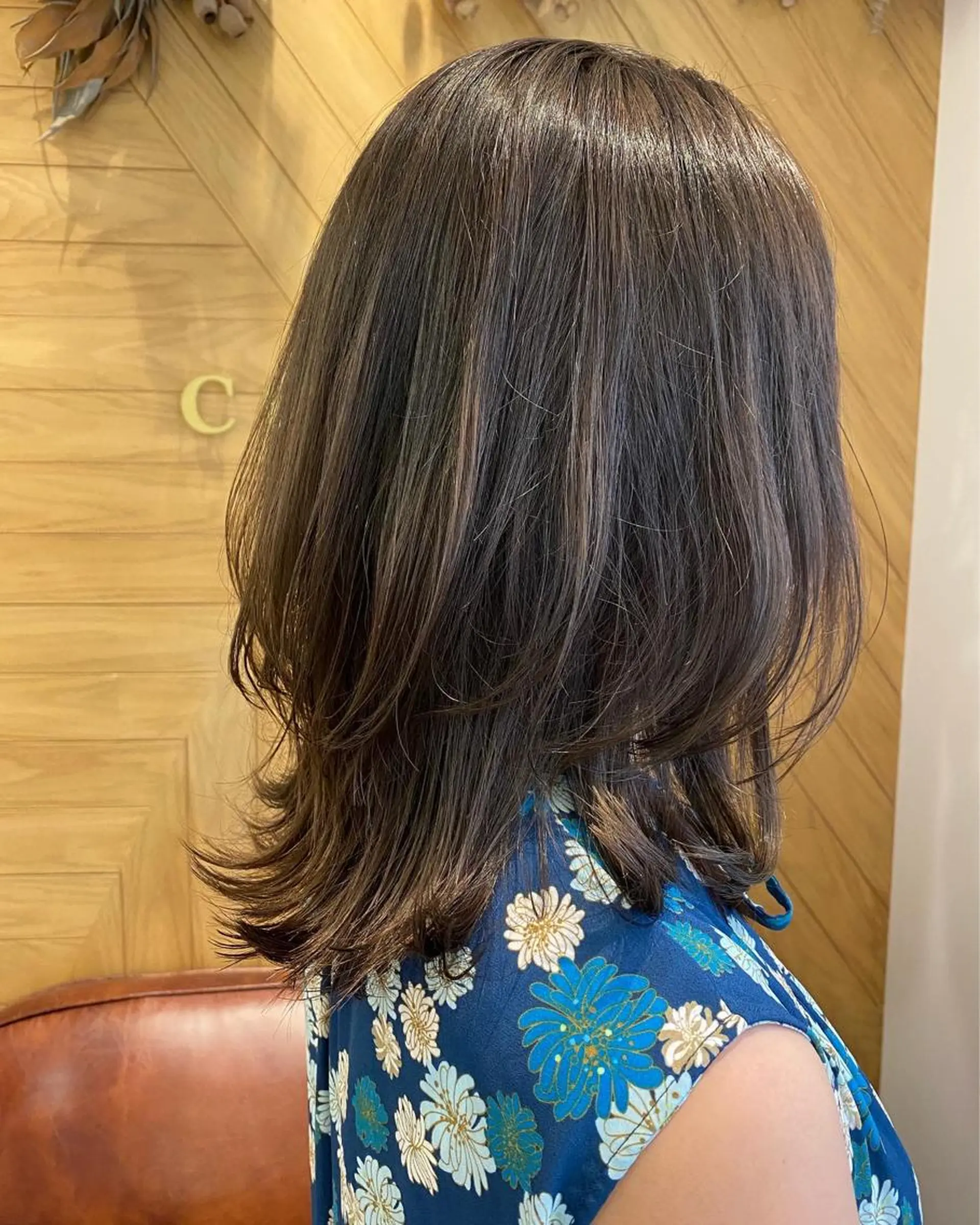 カラー 井上 舞のヘアスタイル