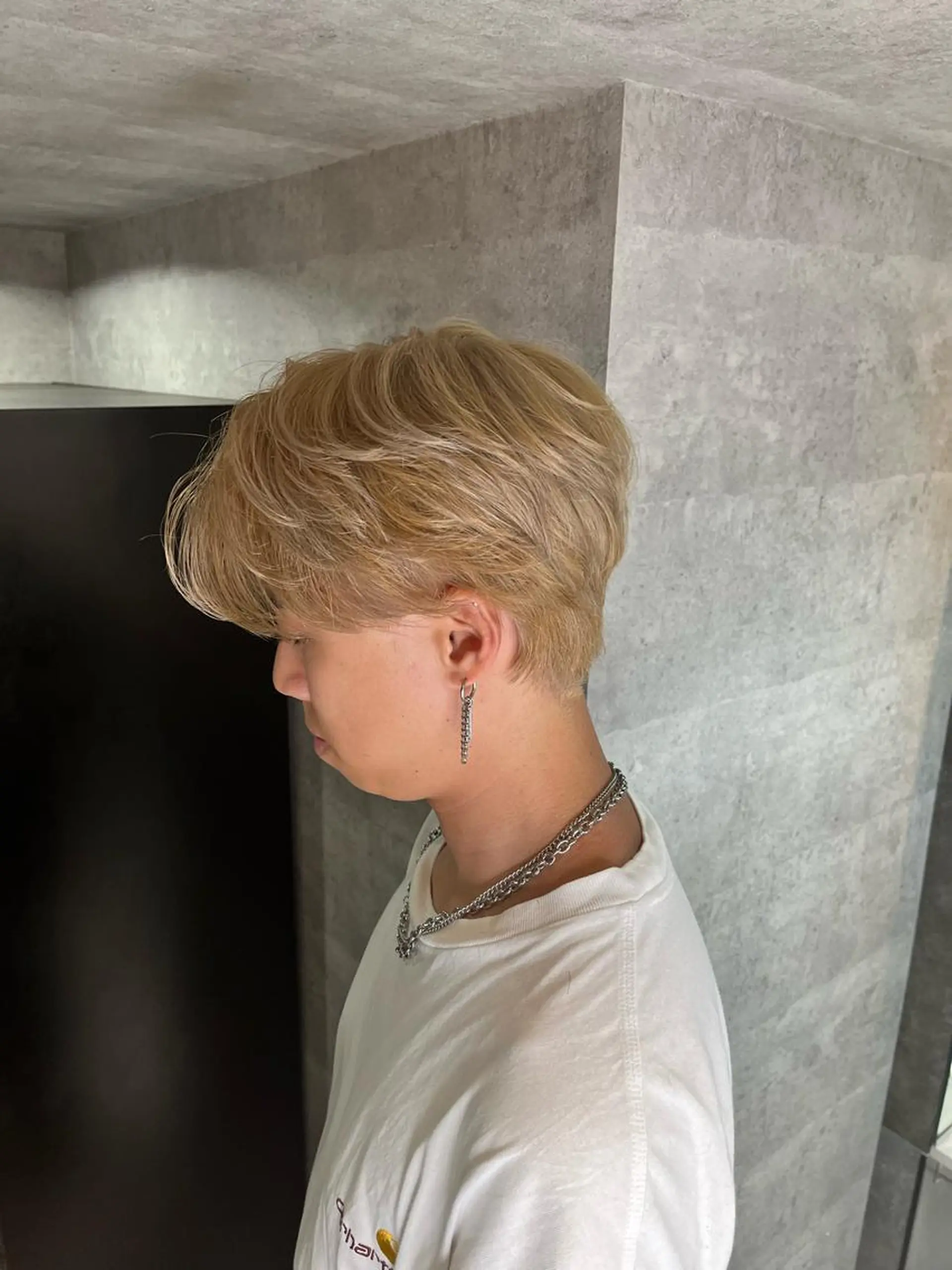 ミディアム カラー パーマ ヘアアレンジ ネイル マツエク・マツパ アイブロウ カット ヘアカラー トリートメント ダブルカラー 新宿のヘアスタイル