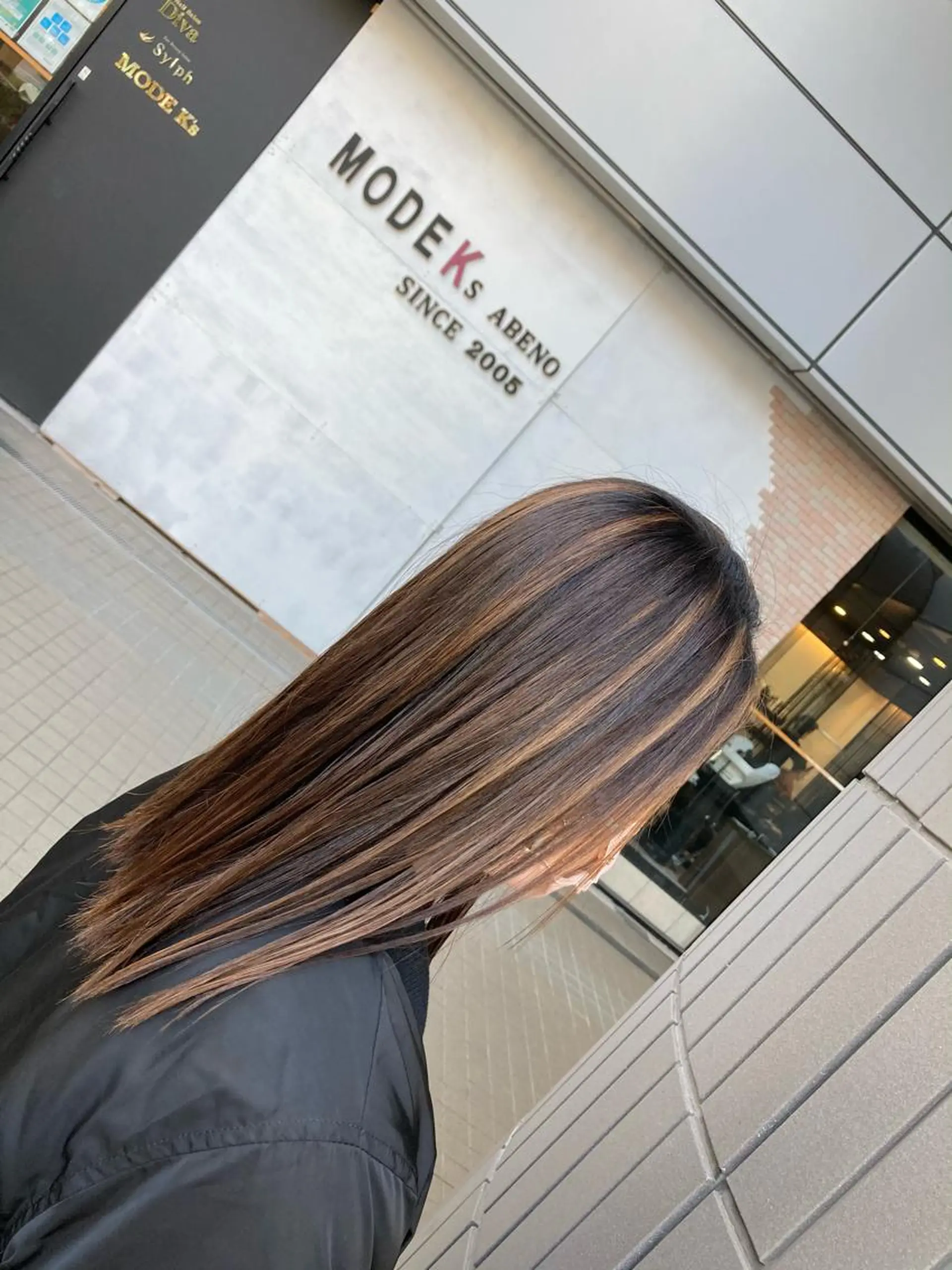 セミロング カラー ハイライトカラー 3Dハイライト ハイライト カット ヘッドスパ SHAFT Ieiriのヘアスタイル