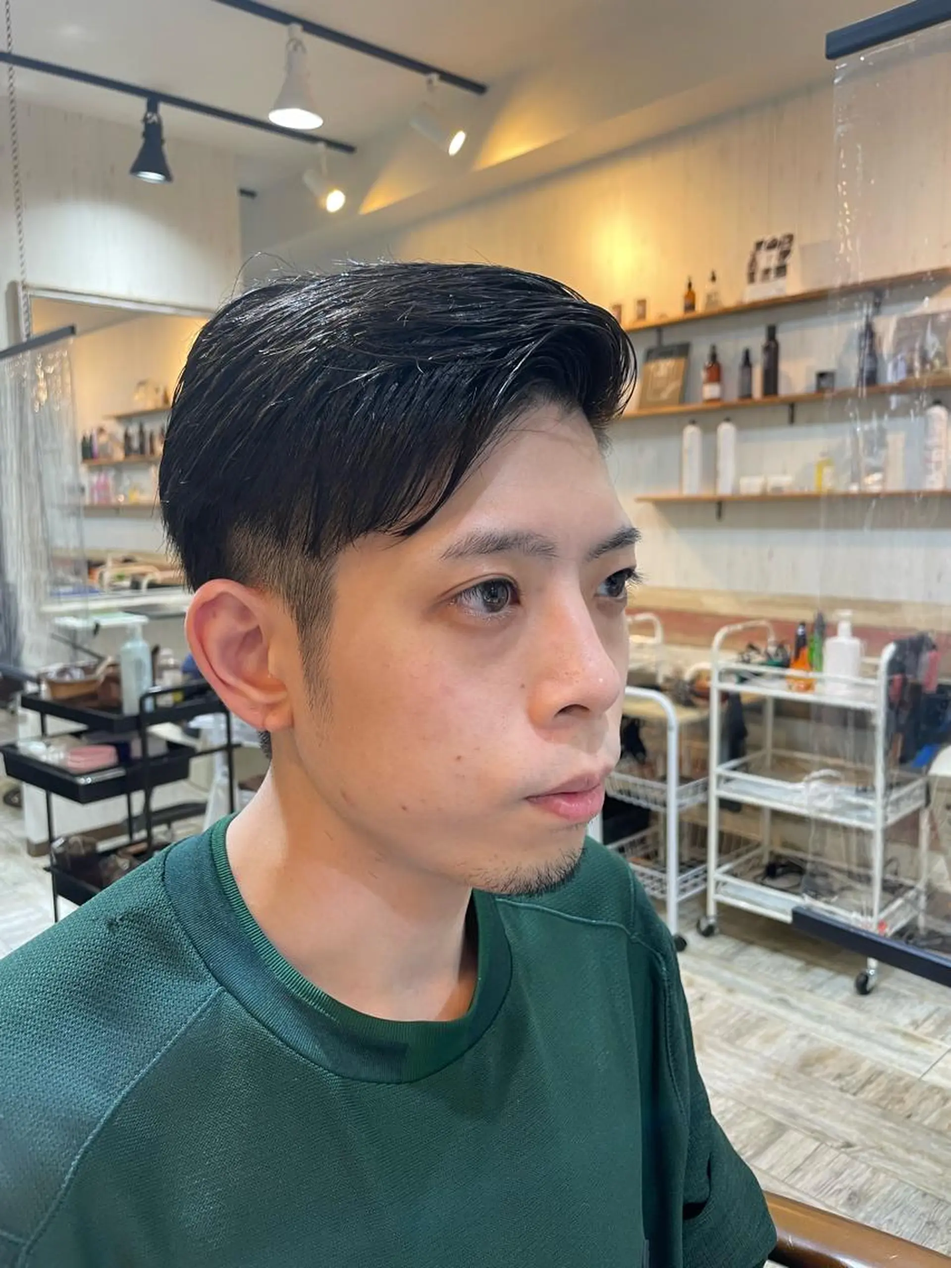 ショート メンズ メンズハイライト ツーブロック 刈り上げ メンズウルフカット アッシュ カット 【垢抜け大人髪】 TIARA西山のヘアスタイル