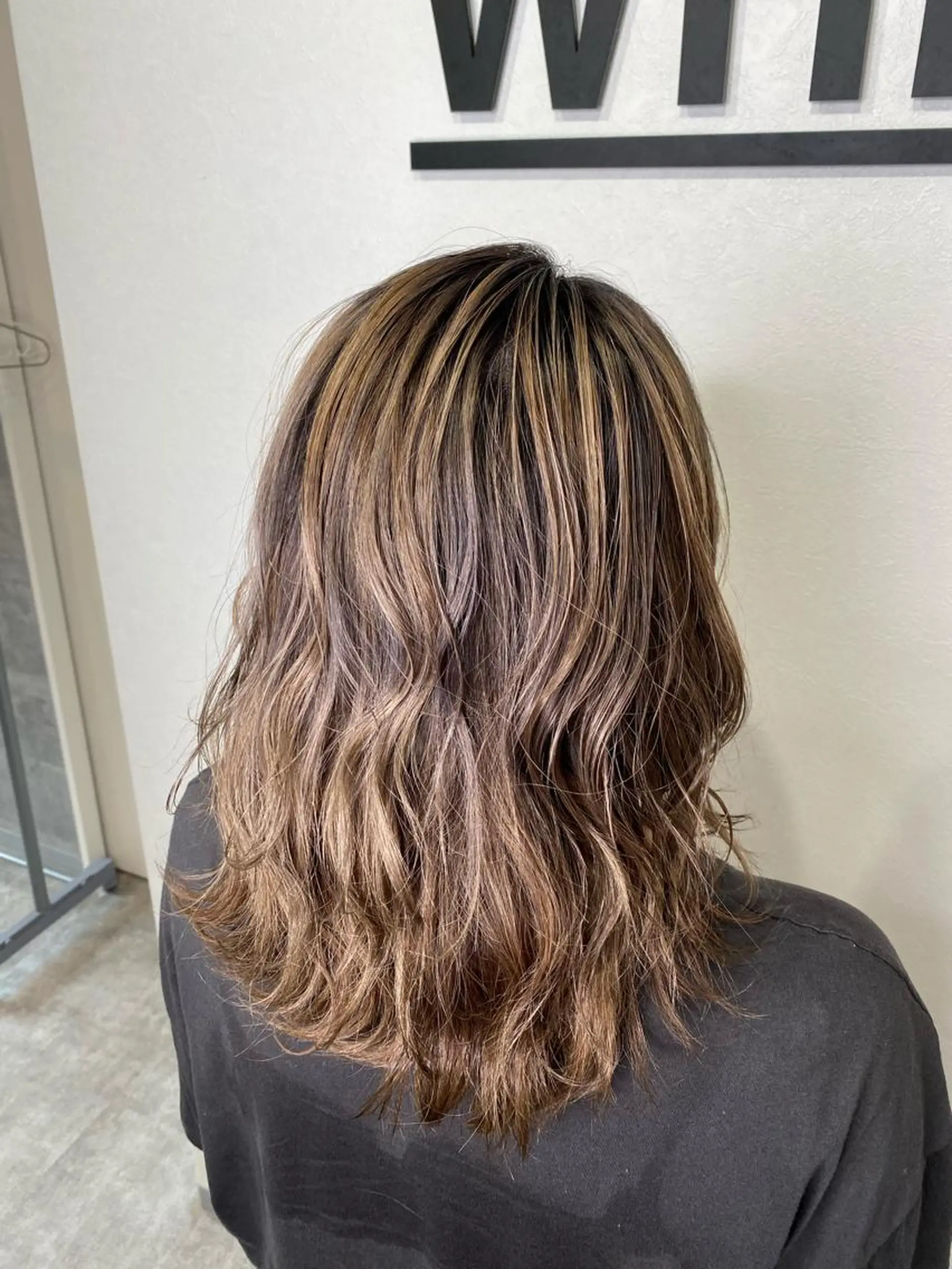 ミディアム カラー ヘアアレンジ Bleachi 大宮West所属・鈴木拓也 メンズカットのヘアスタイル