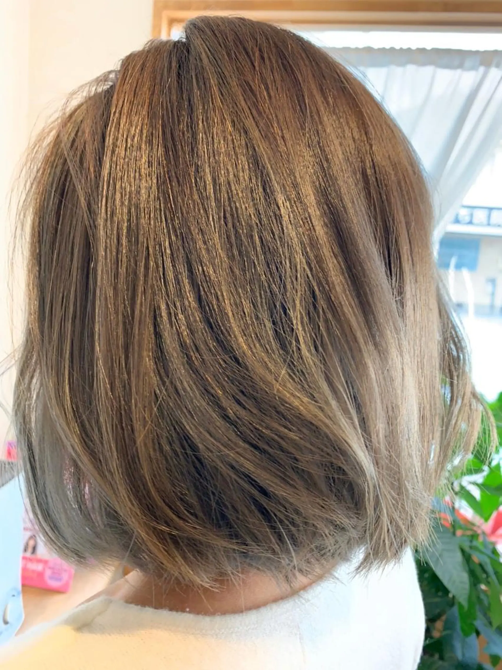 ミディアム カラー chill out 南塚口本店のヘアスタイル