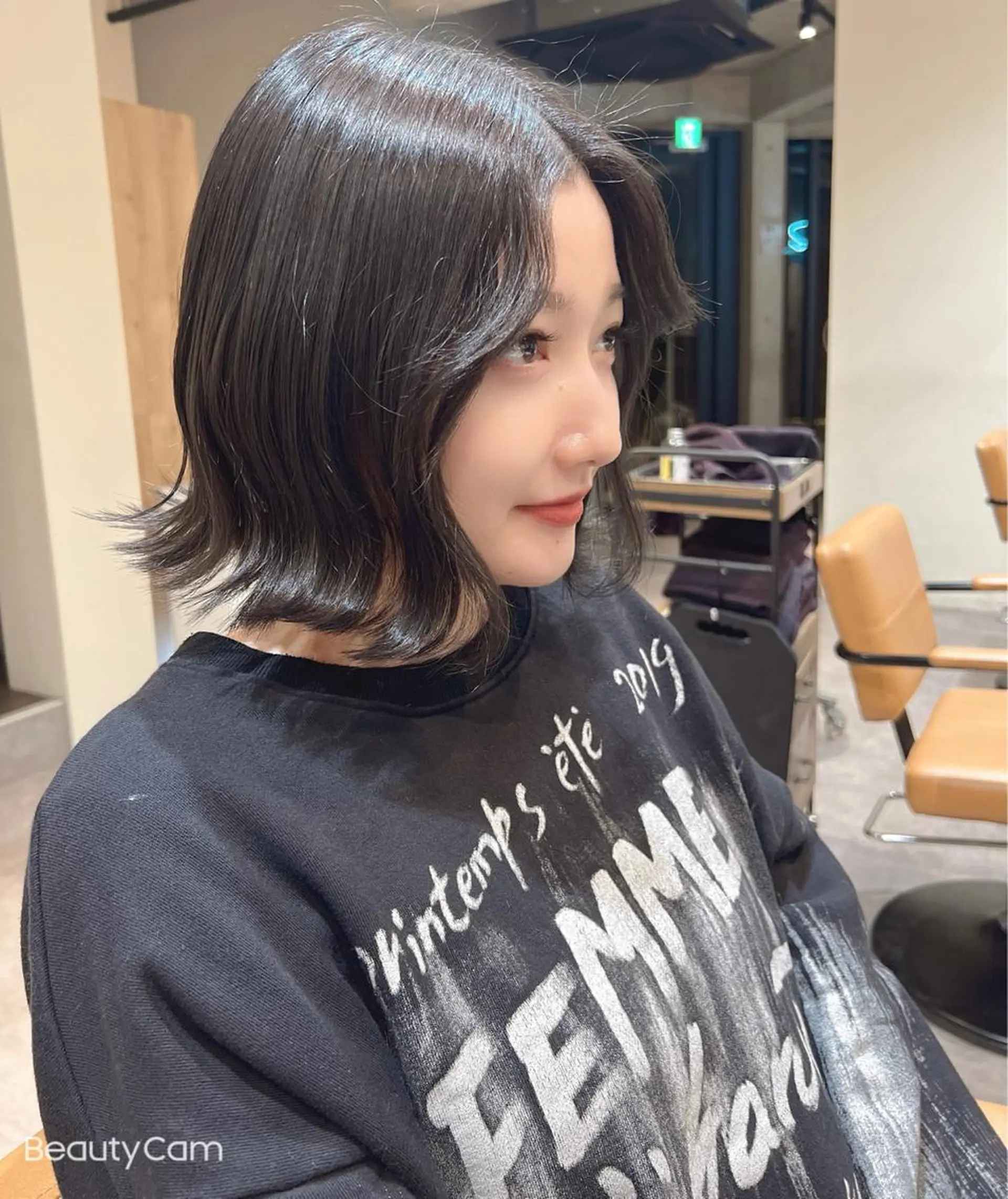 ミディアム 外ハネヘア 佐藤 蓮のヘアスタイル