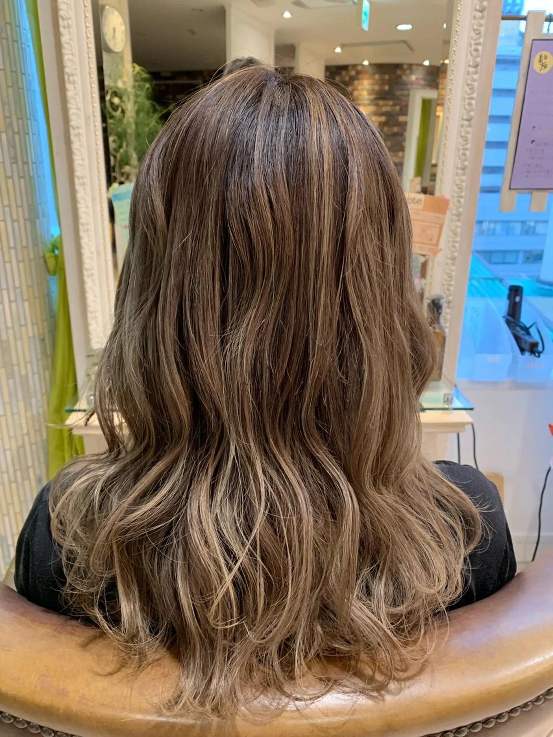 カラー グラデーションカラー ハイライトカラー 増渕 駿介のヘアスタイル