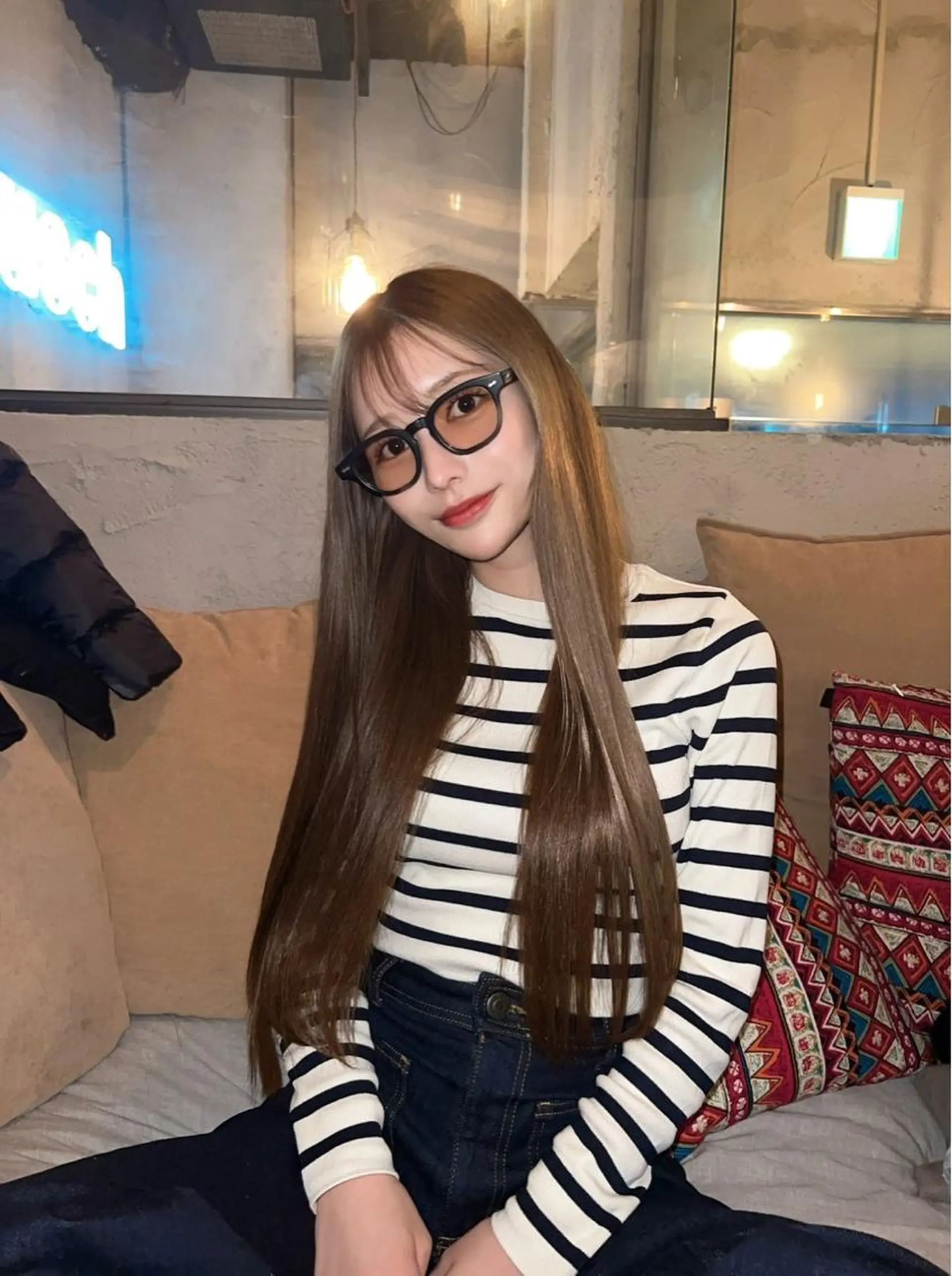 ロング カラー ベージュカラー ブリーチ ブリーチなしカラー オリーブベージュ 🕊️レイヤーカット 透明感カラー GOのヘアスタイル