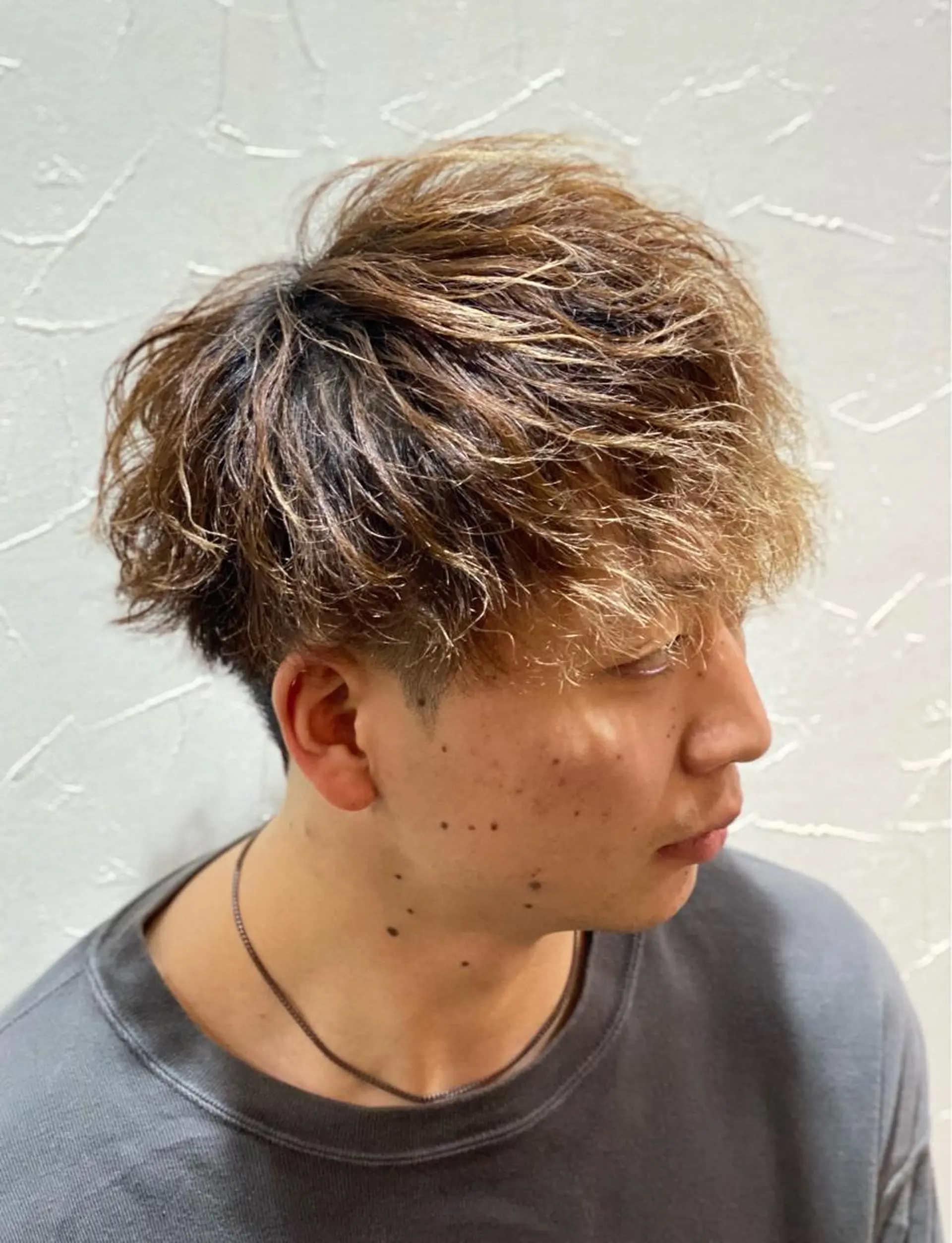 ショート パーマ 浅見 天翔のヘアスタイル