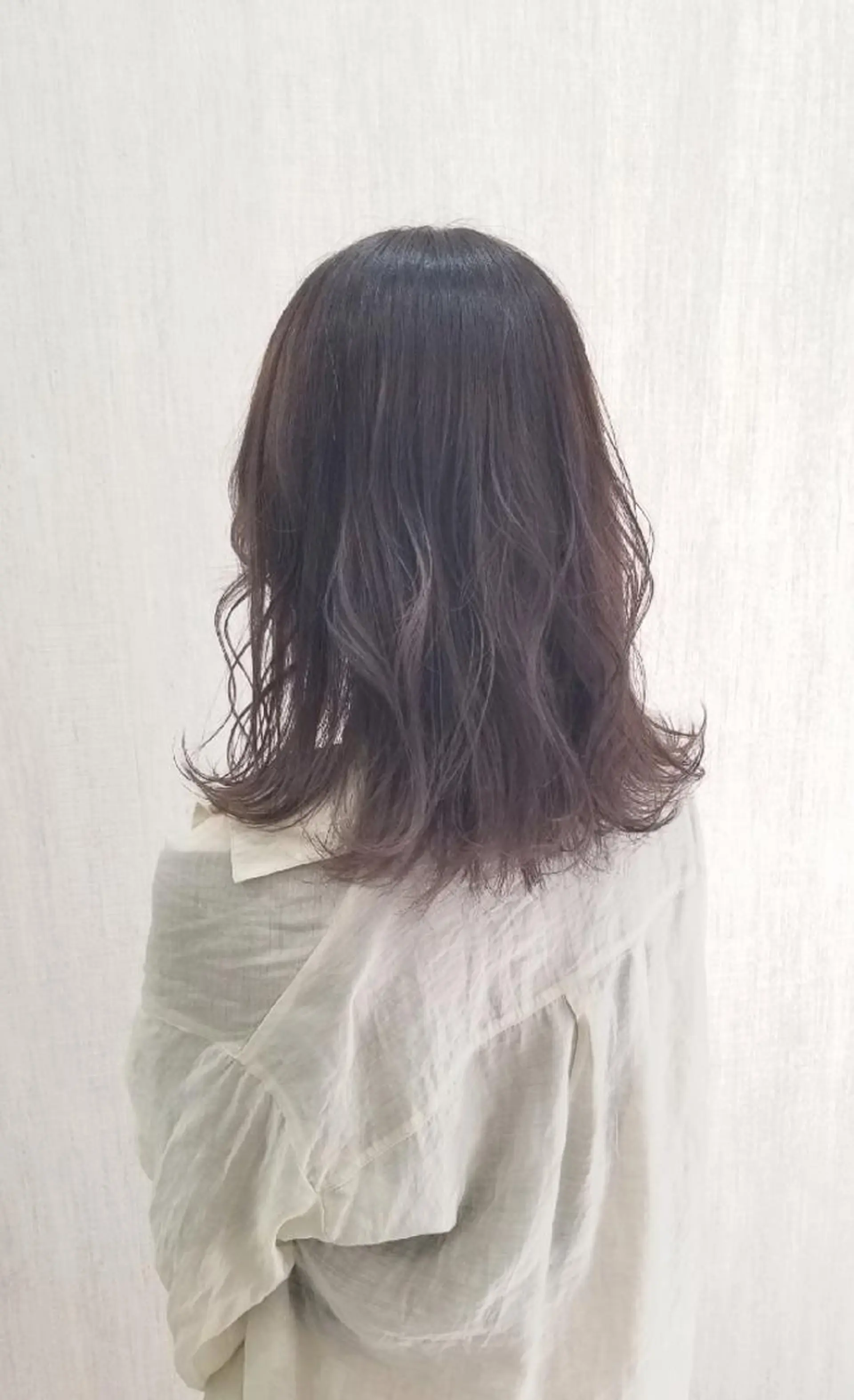 ミディアム カラー 顔周りレイヤーカット 髪質改善代表西村功平のヘアスタイル