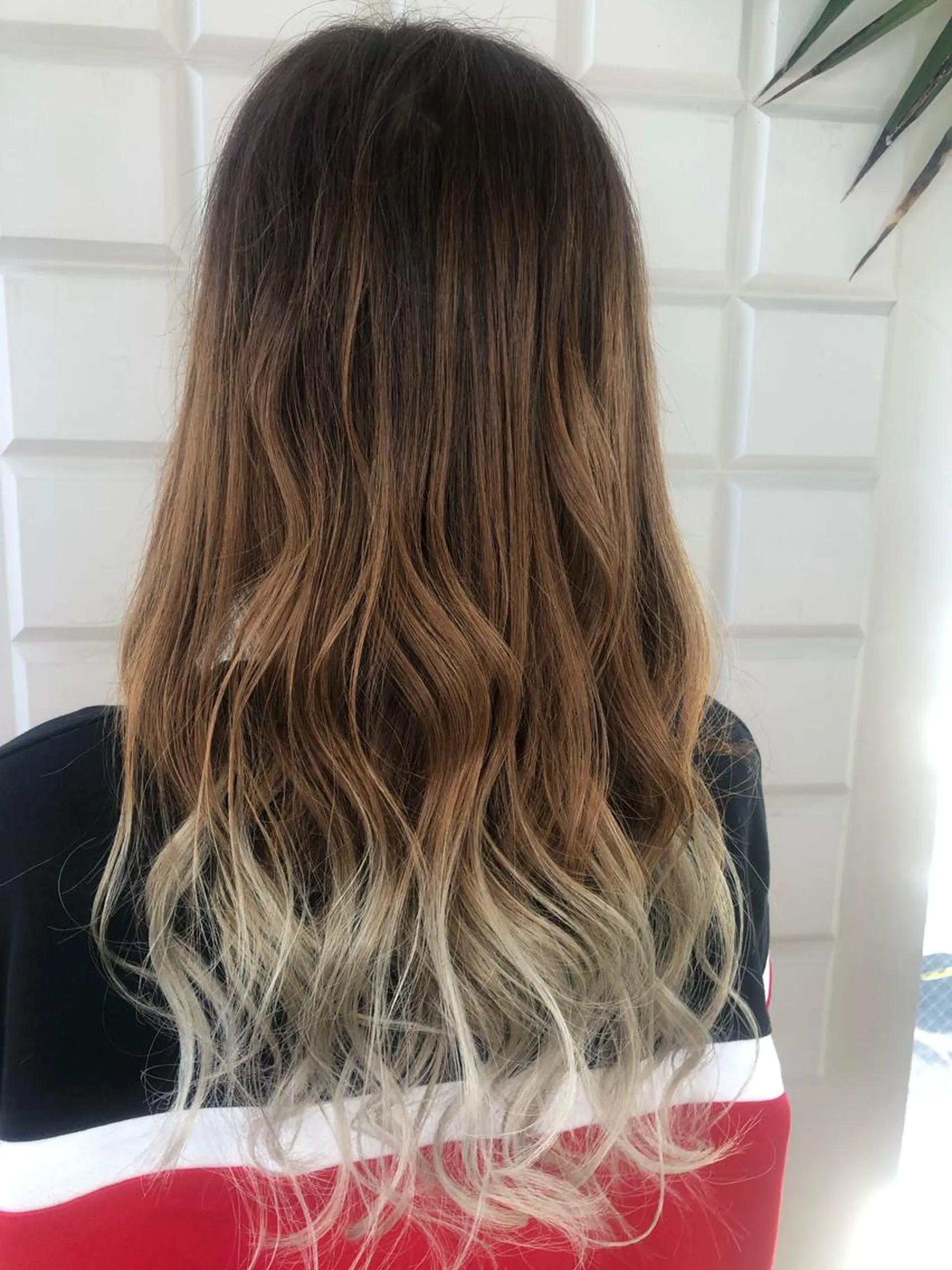 カラー ブリーチ イルミナカラー リプレイByエクラート所属・井澤 瑞希のヘアスタイル