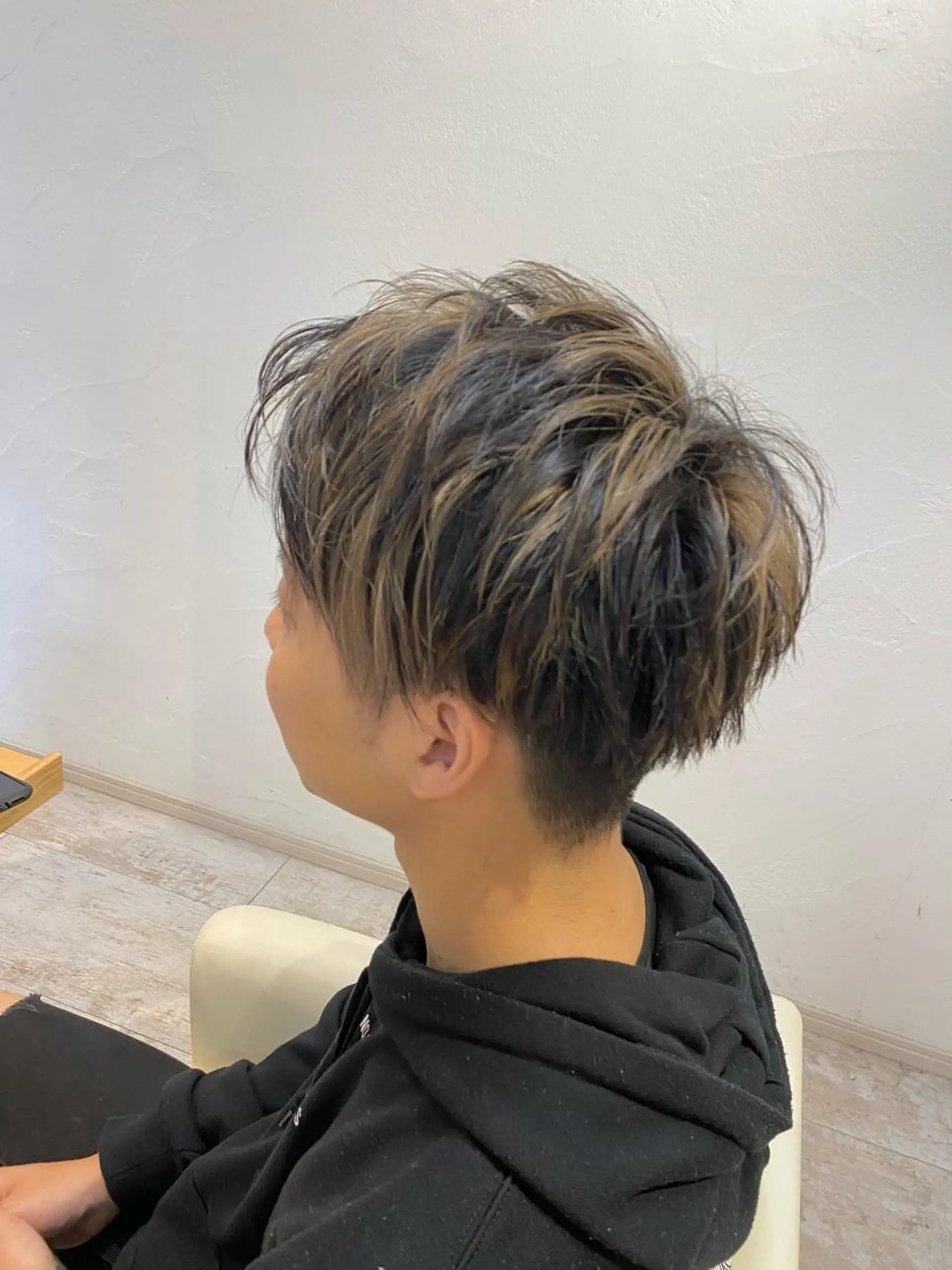 ショート カラー 透明感カラー 髪質改善 縮毛矯正 トリートメント ブリーチなしWカラー /酸性ストレート河本のヘアスタイル