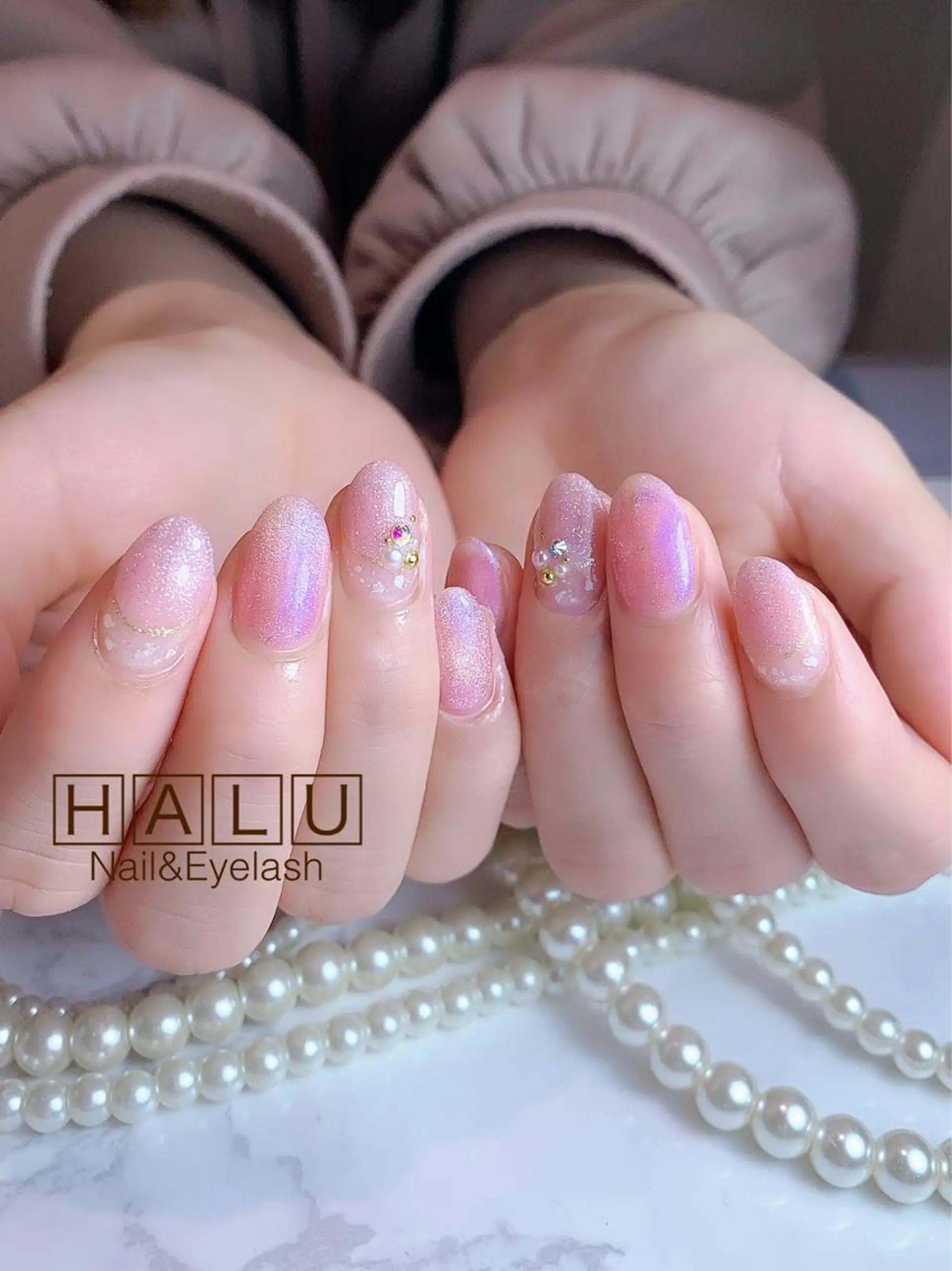 ネイル キラキラネイル ピンク HALU ハルのネイルデザイン